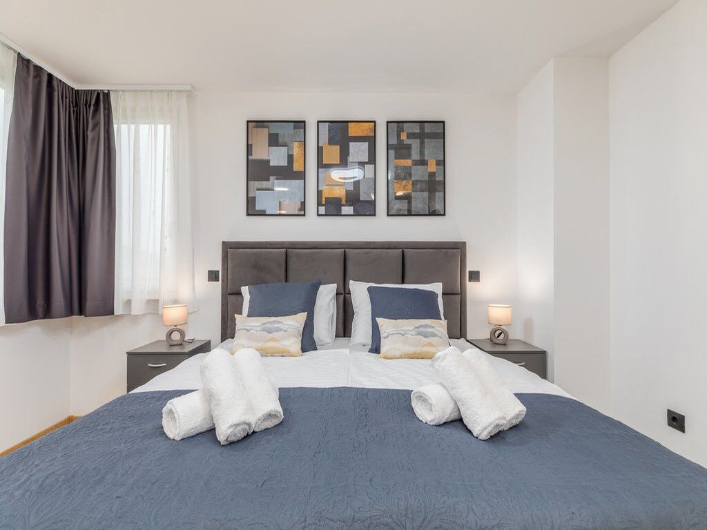 Villa Grande T&D 74185-K1