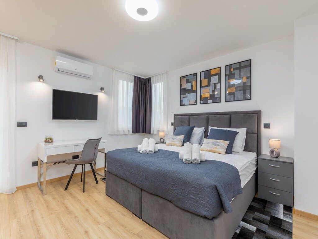Villa Grande T&D 74185-K1