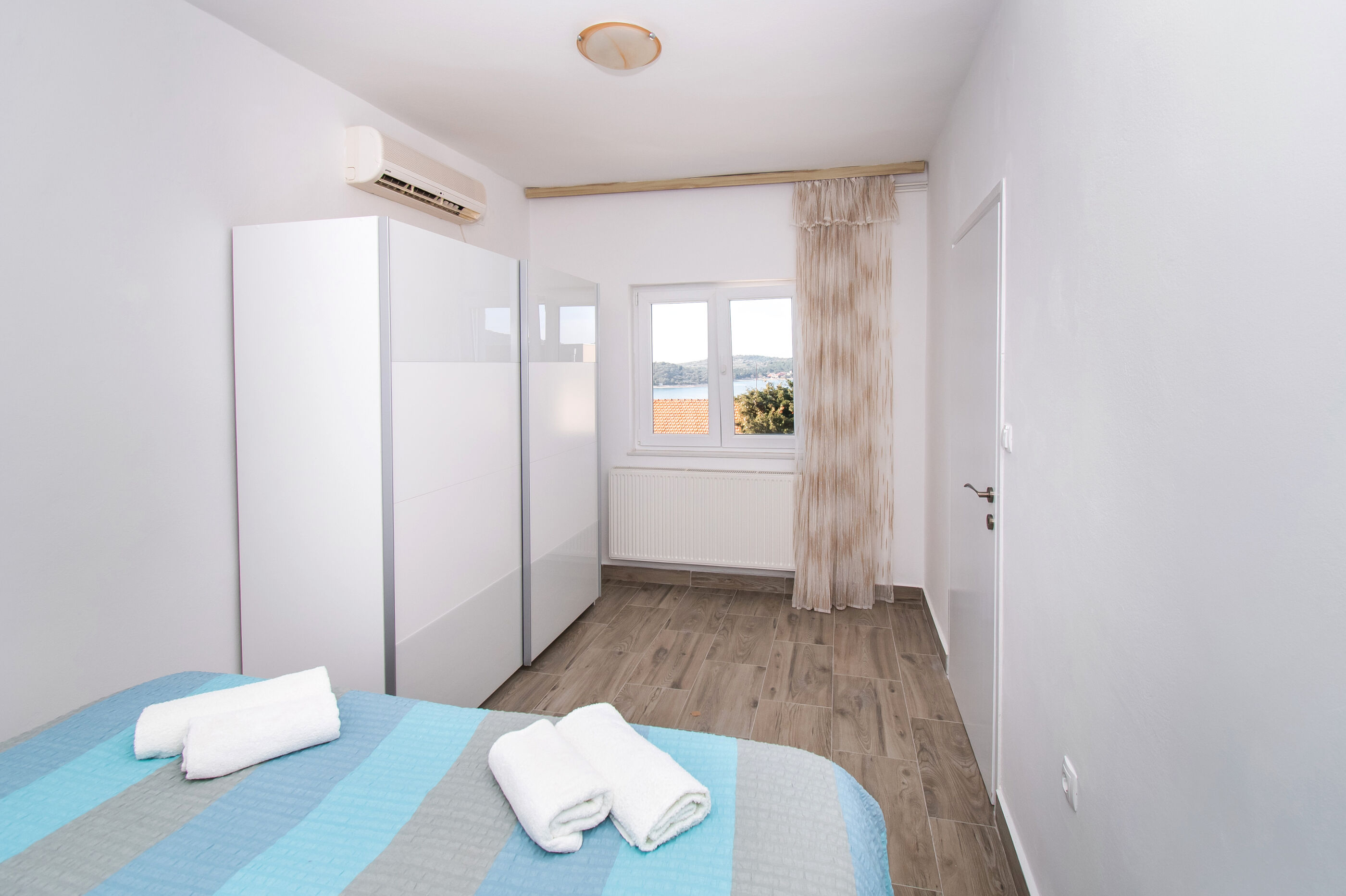 Apartments Rada 26811-A3
