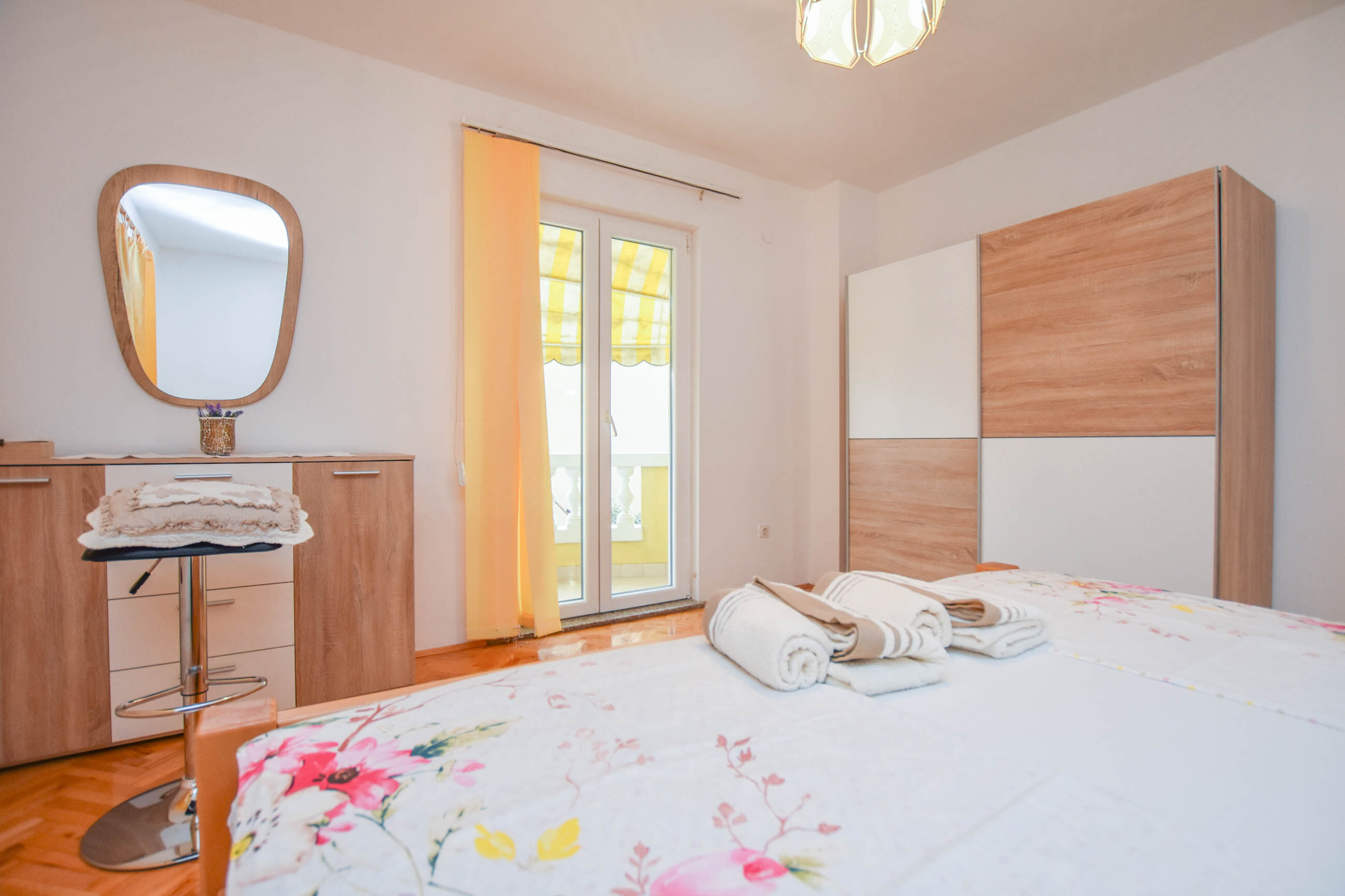 Apartments Dandelion 84281-A1