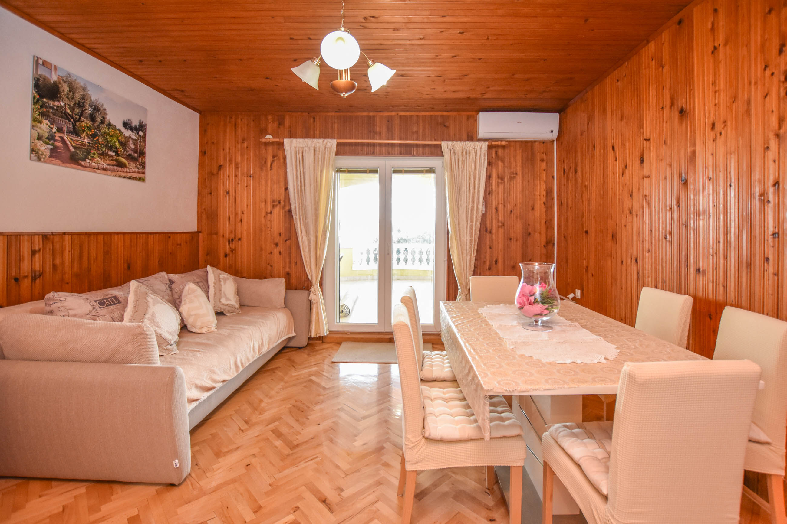 Apartments Dandelion 84281-A1