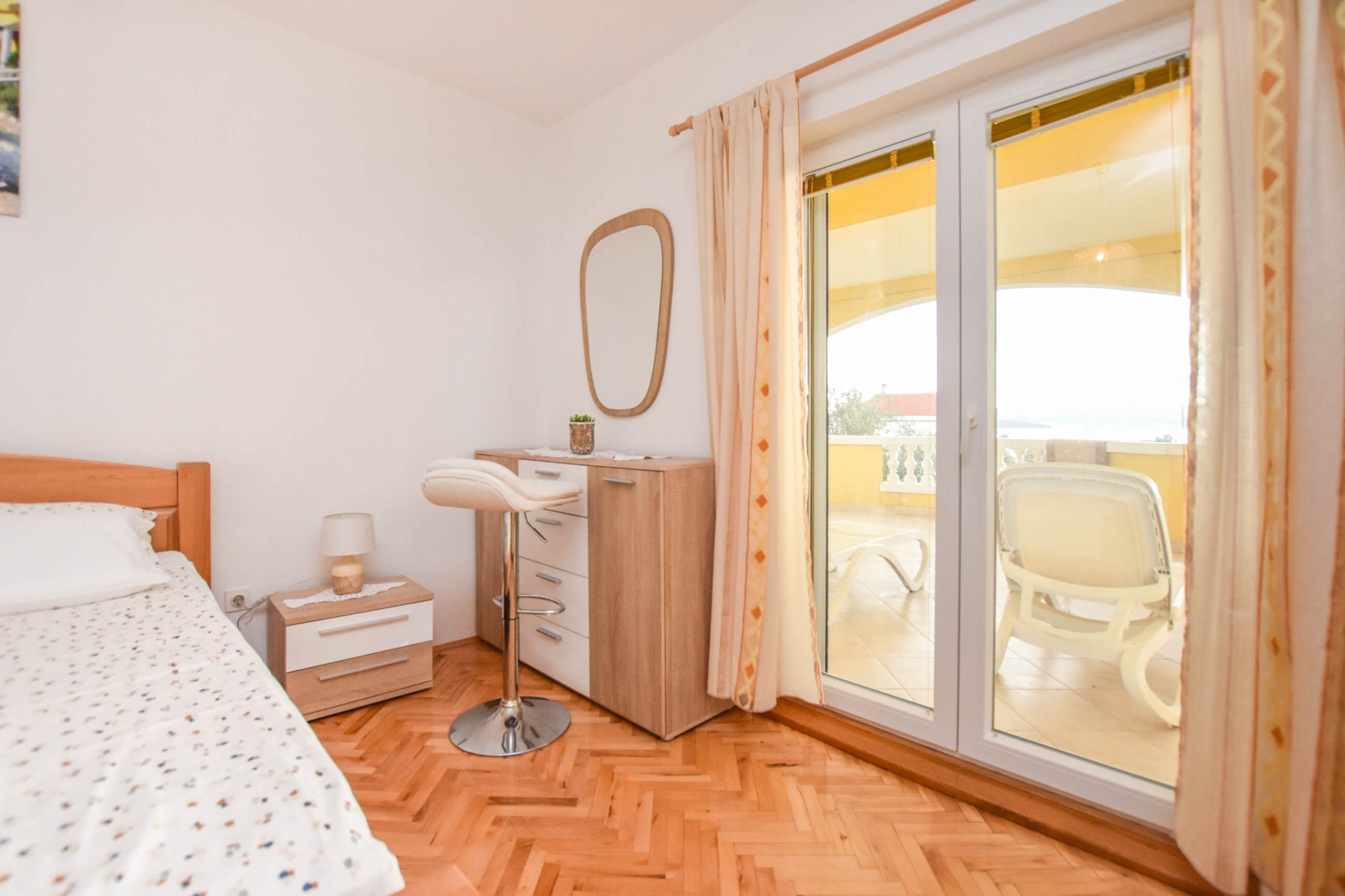 Apartments Dandelion 84281-A1
