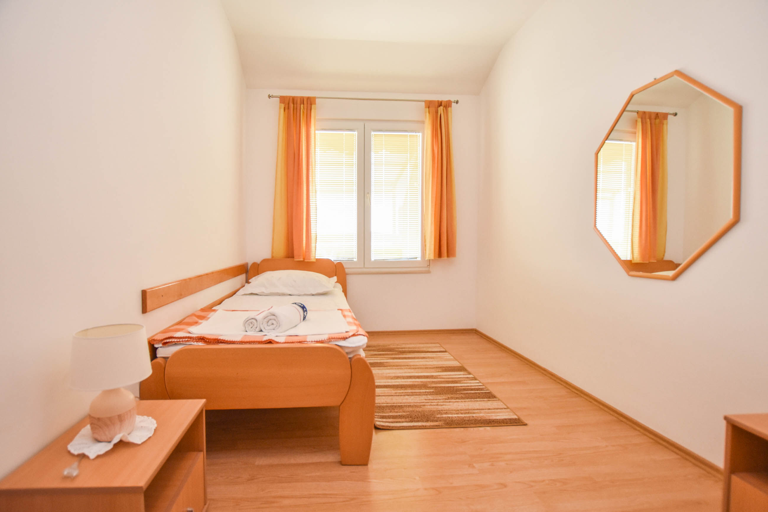 Apartments Dandelion 84281-A2