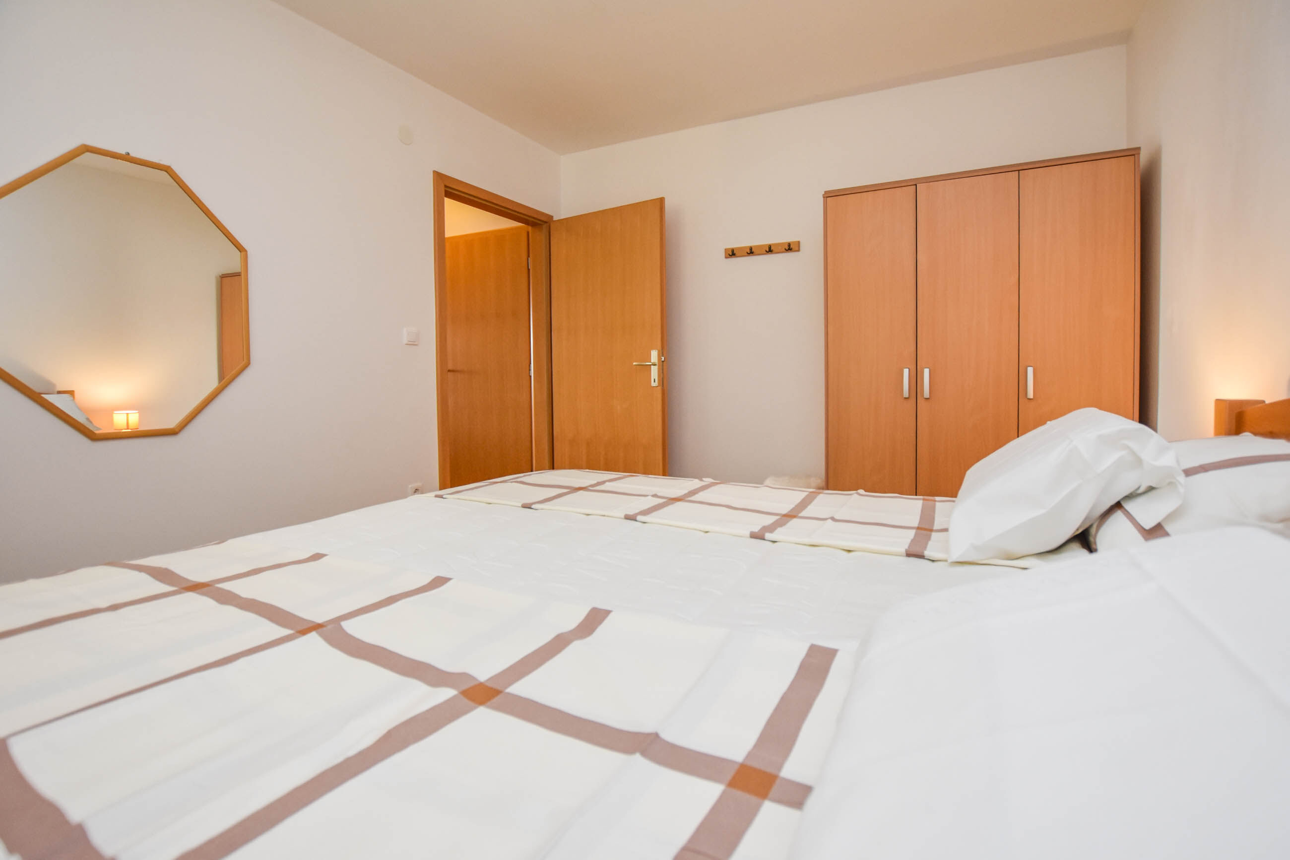 Apartments Dandelion 84281-A2