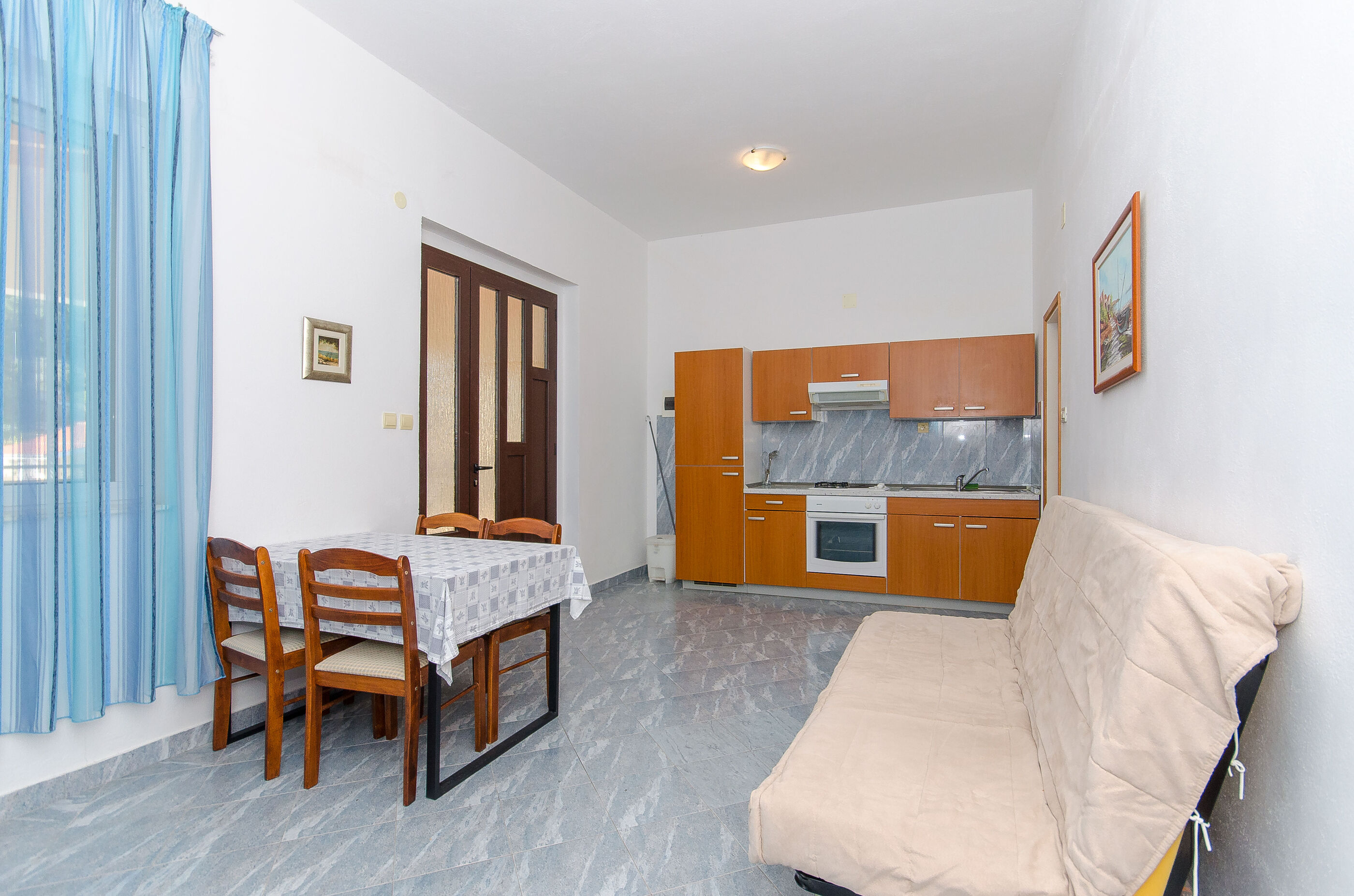 Apartments Ivanka 40901-A3