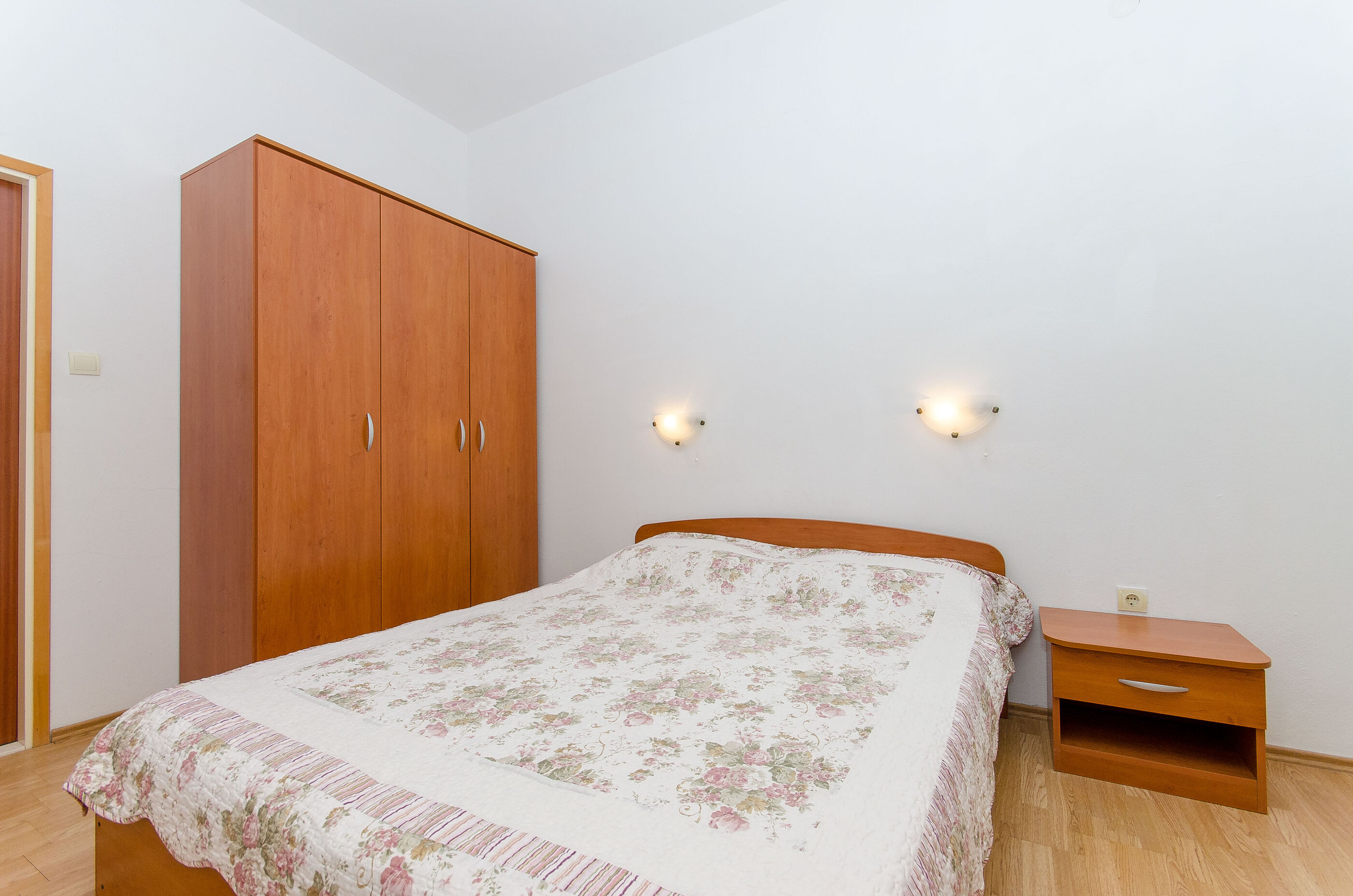 Apartments Ivanka 40901-A4
