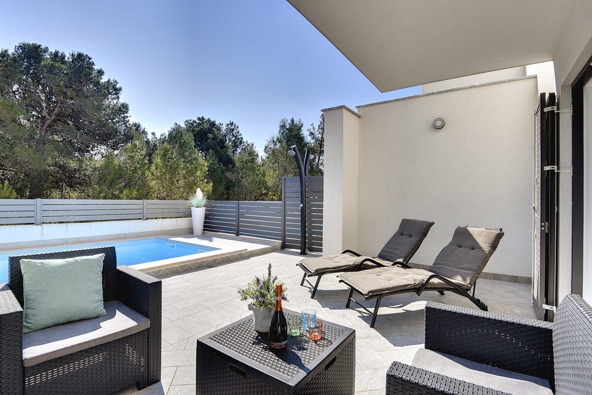 Villa Residence Oli A 74208-K1