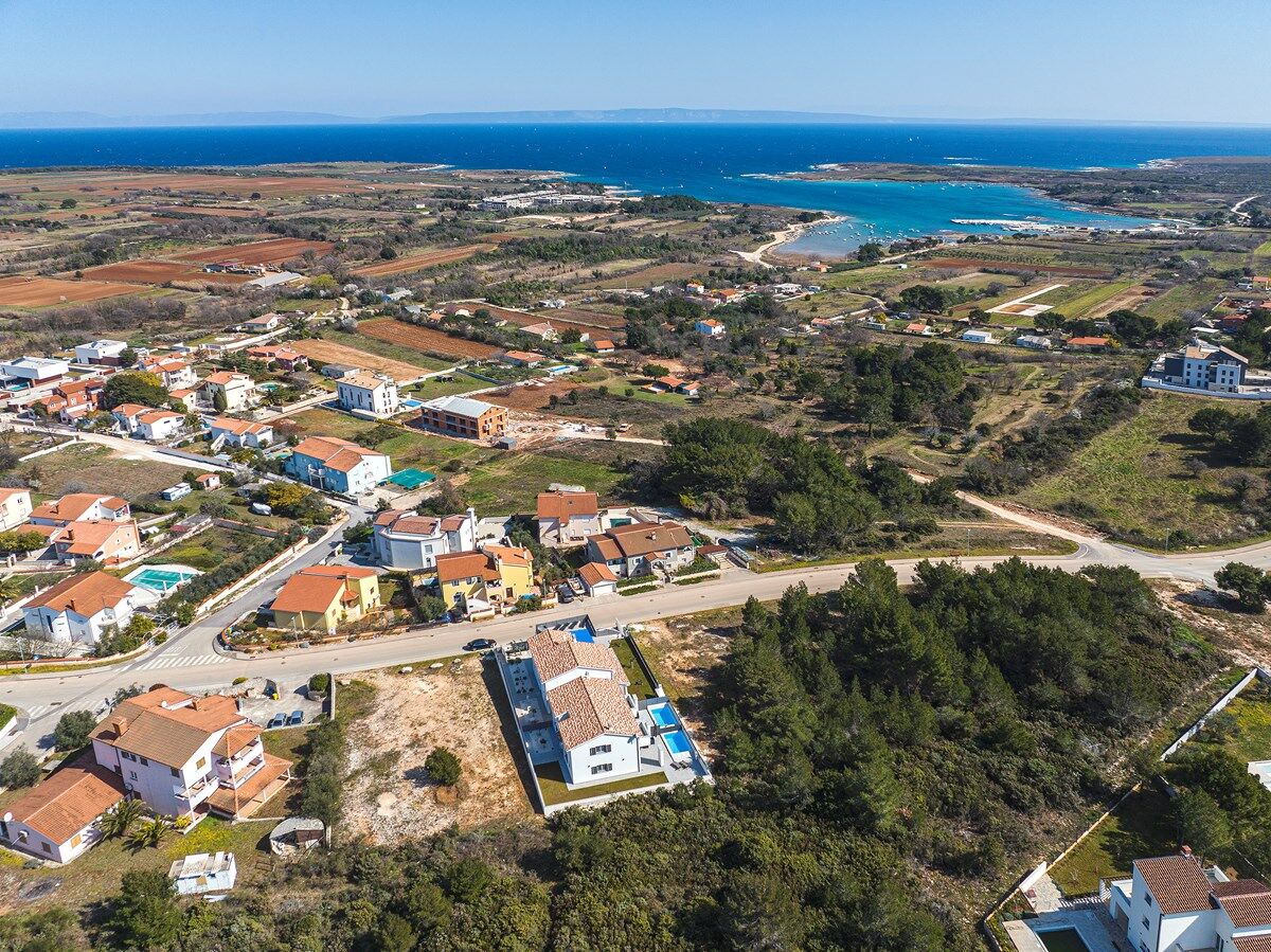 Villa Residence Oli A 74208-K1