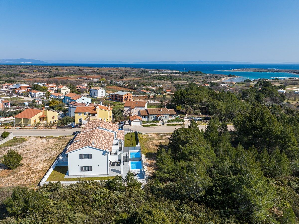 Villa Residence Oli A 74208-K1