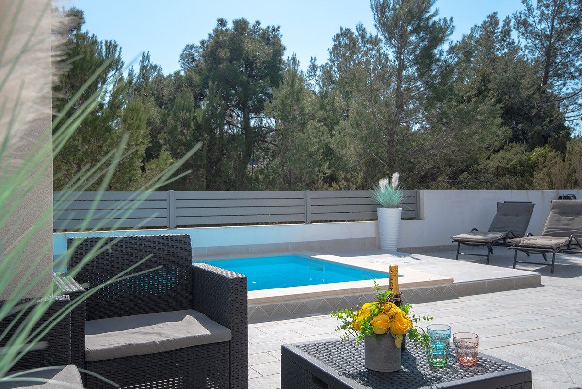 Villa Residence Oli B 74209-K1