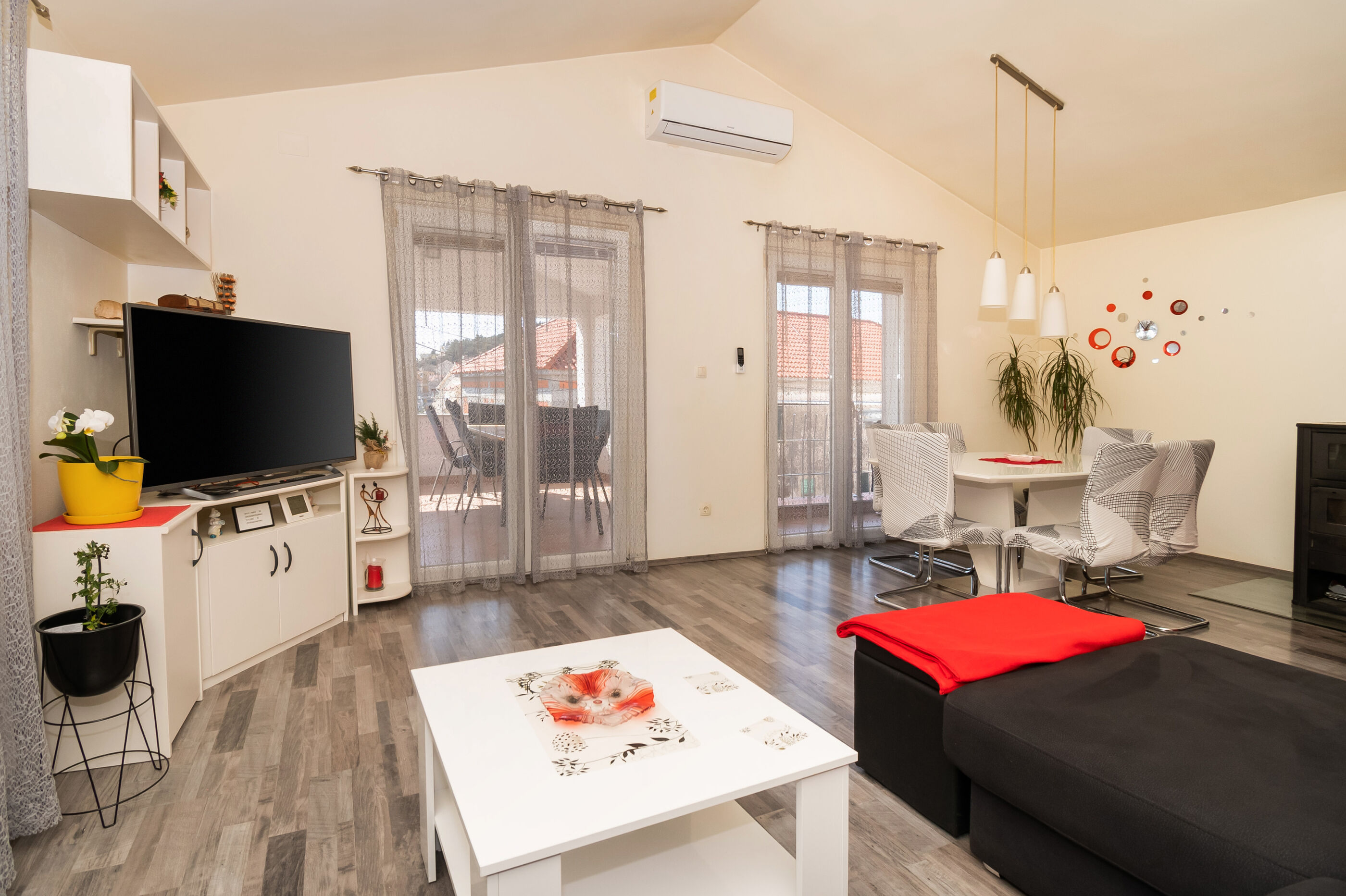 Apartments Anita Tribunj 82741-A2