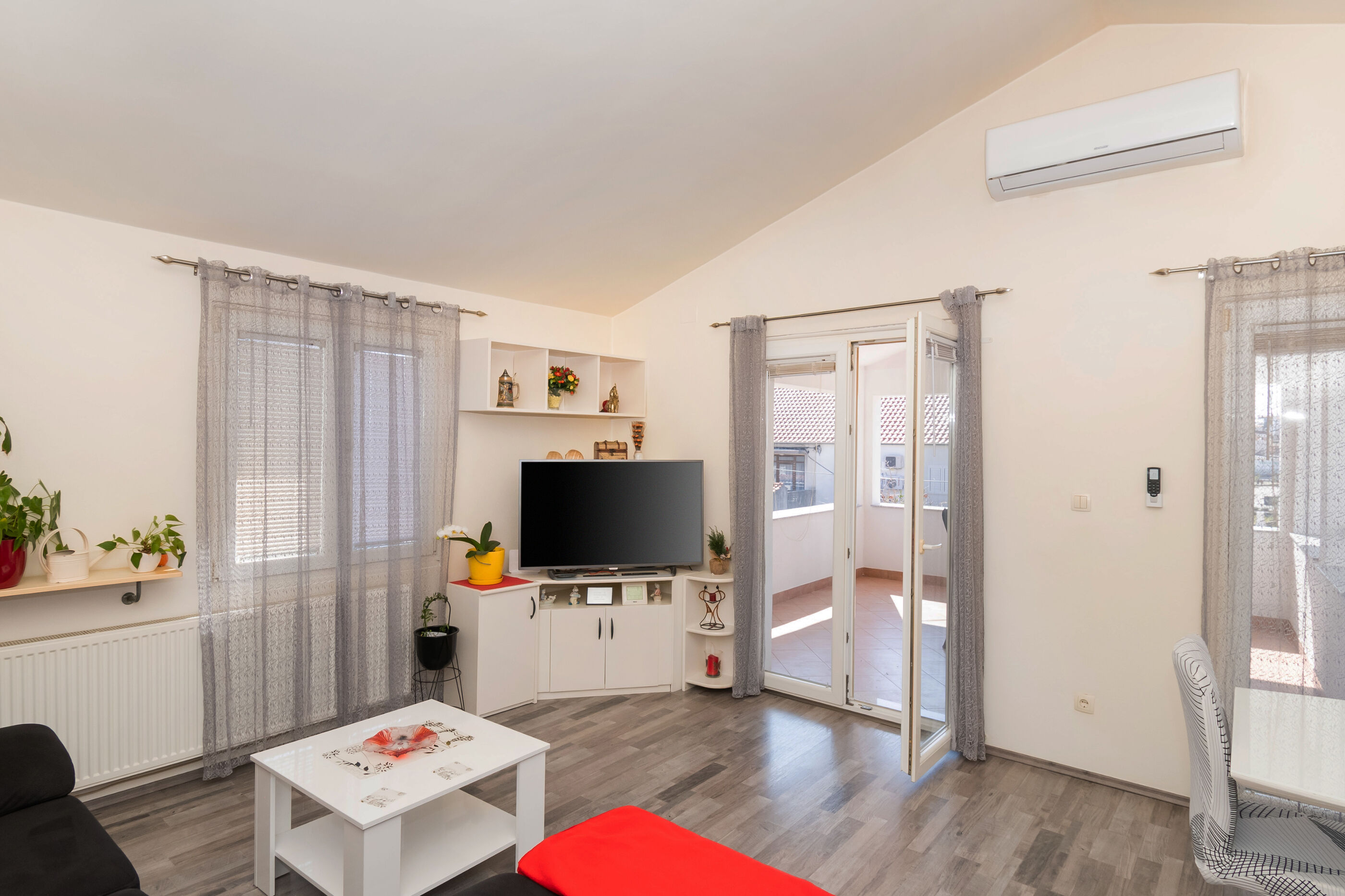 Apartments Anita Tribunj 82741-A2