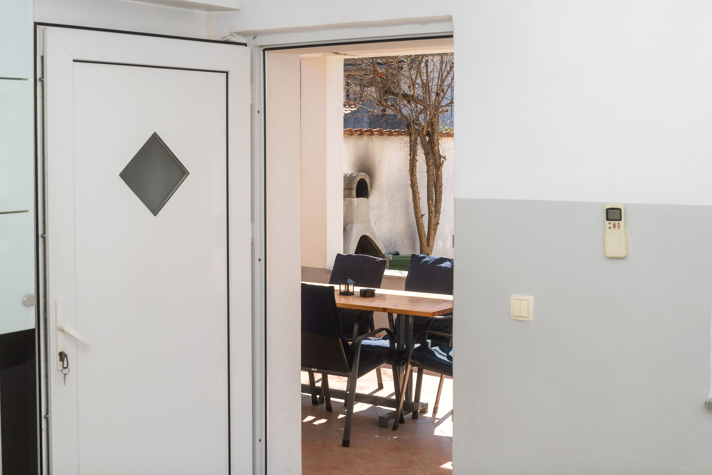 Apartments Anita Tribunj 82741-A1