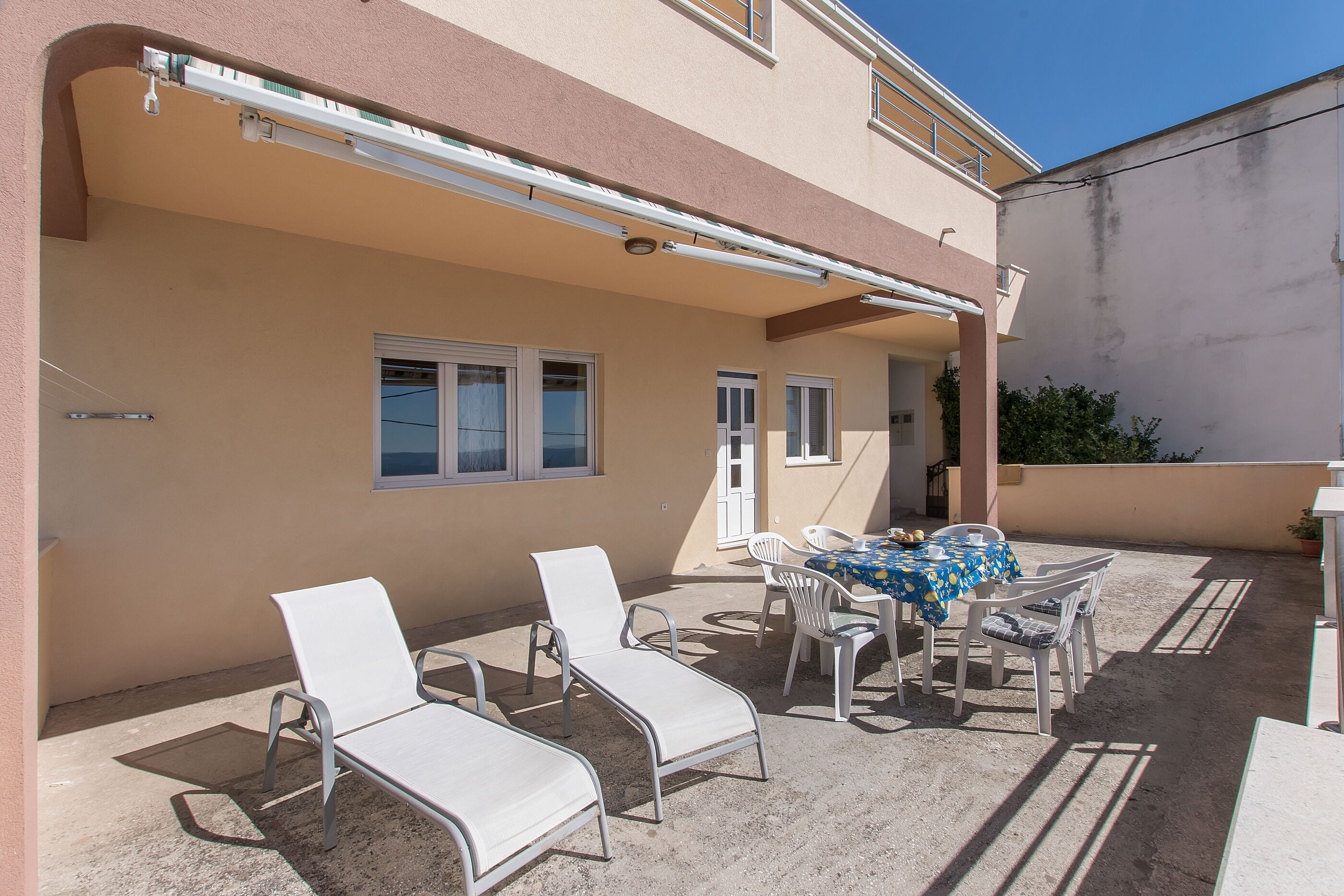 Apartment Sladana 84111-A1