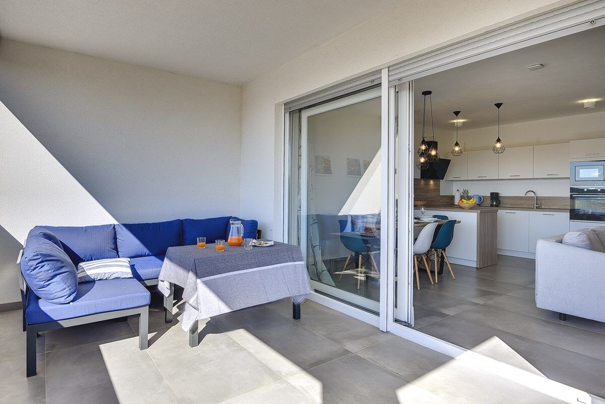 House Barbara 74235-A1