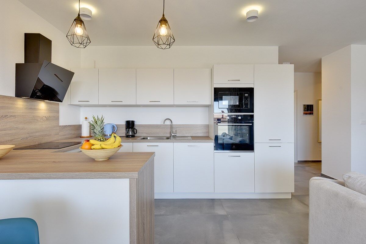 House Barbara 74235-A1