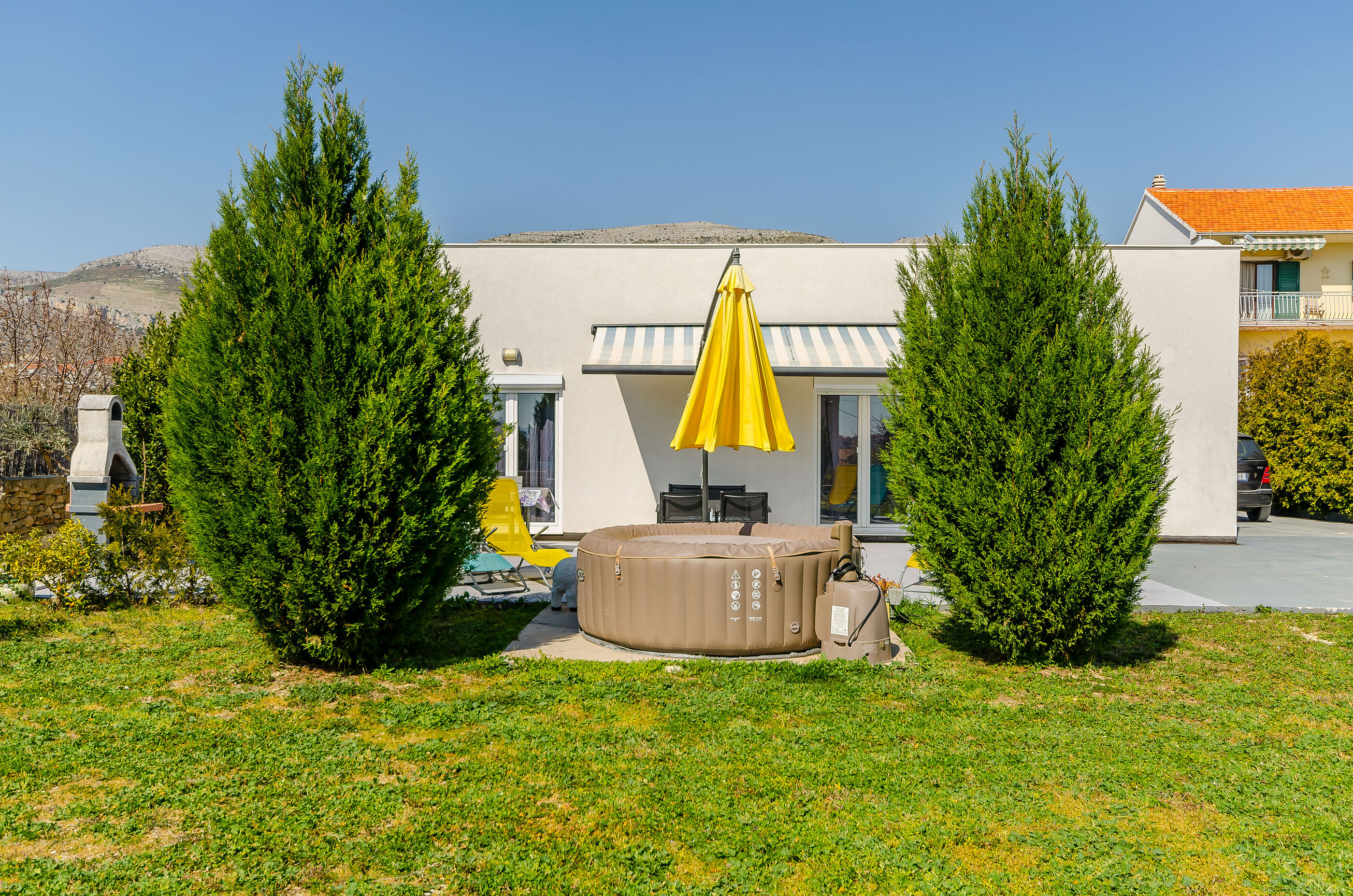 House Christine 84431-K1