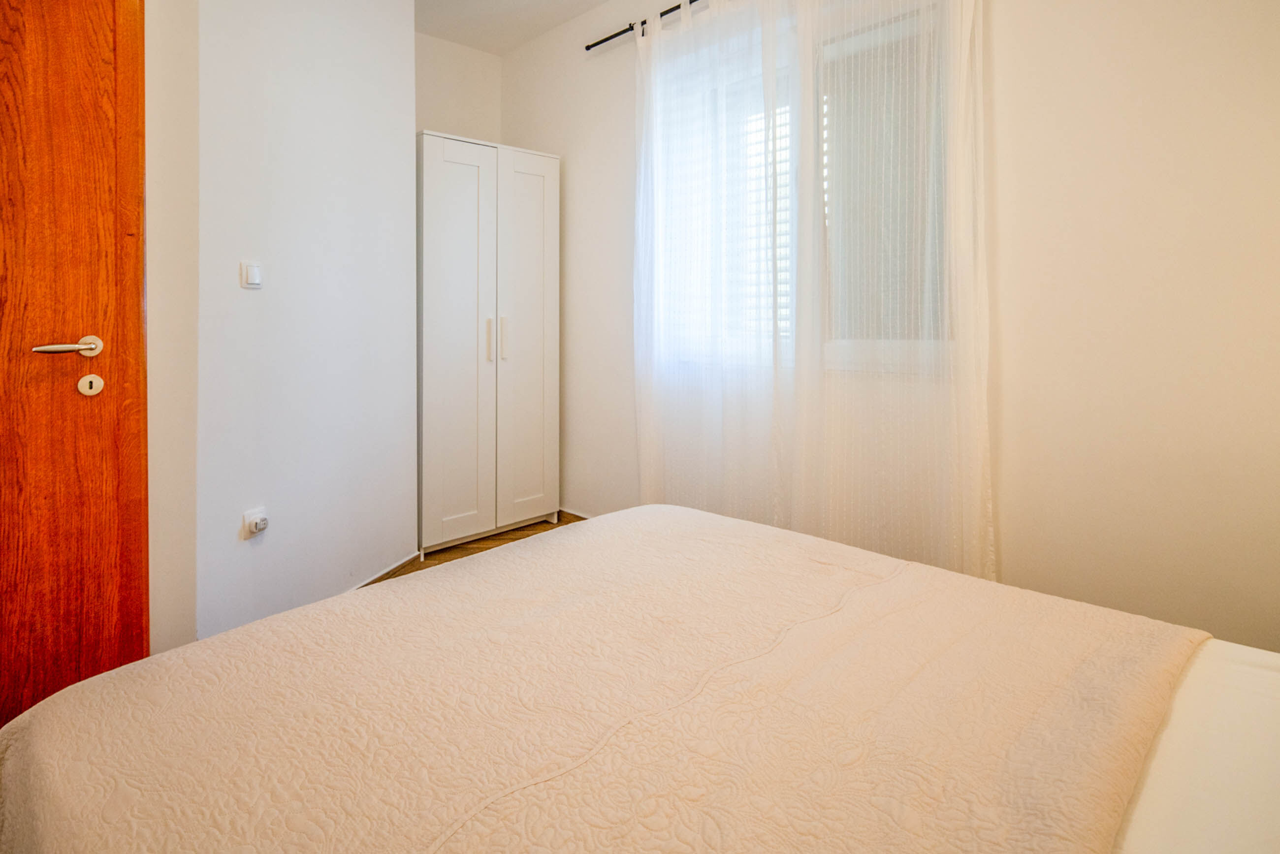 Apartments Zoe 84161-A1