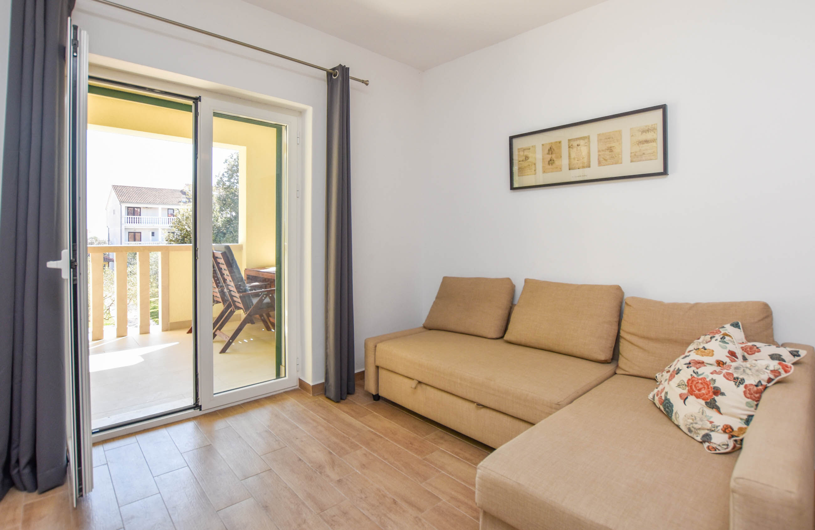 Apartments Zoe 84161-A4