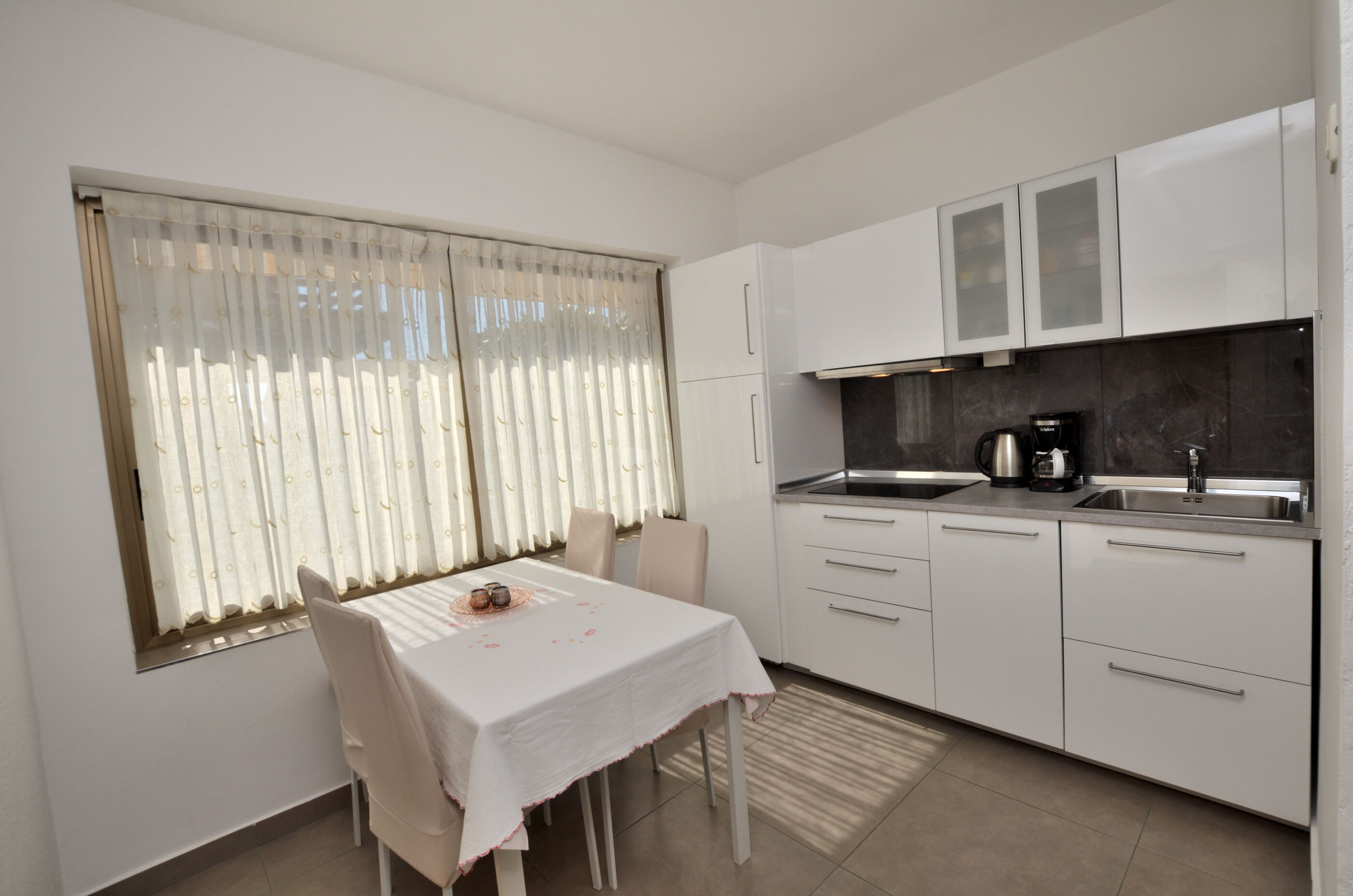 Apartments Nerina 73121-A2