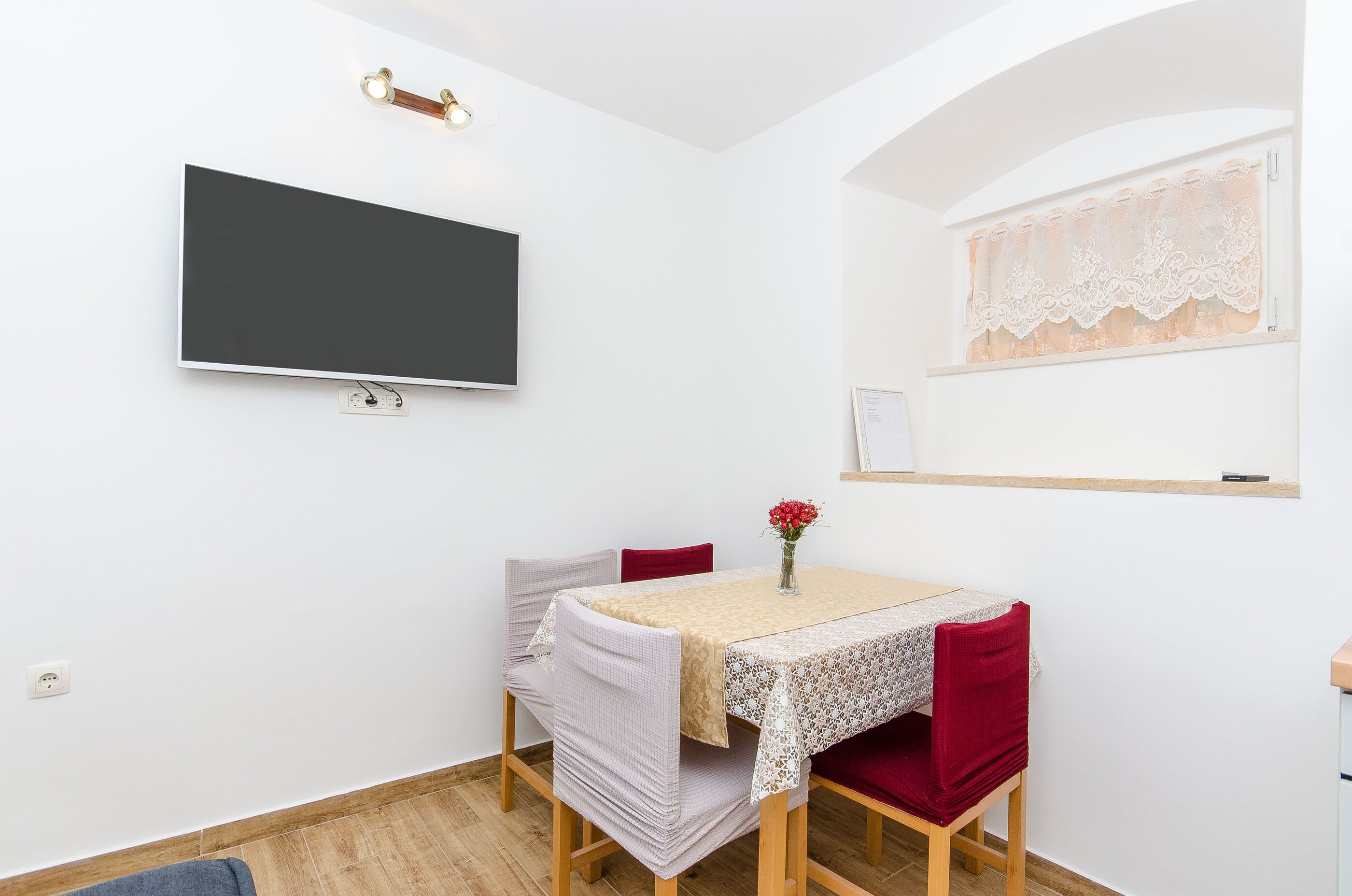 Apartment Ane 84561-A1
