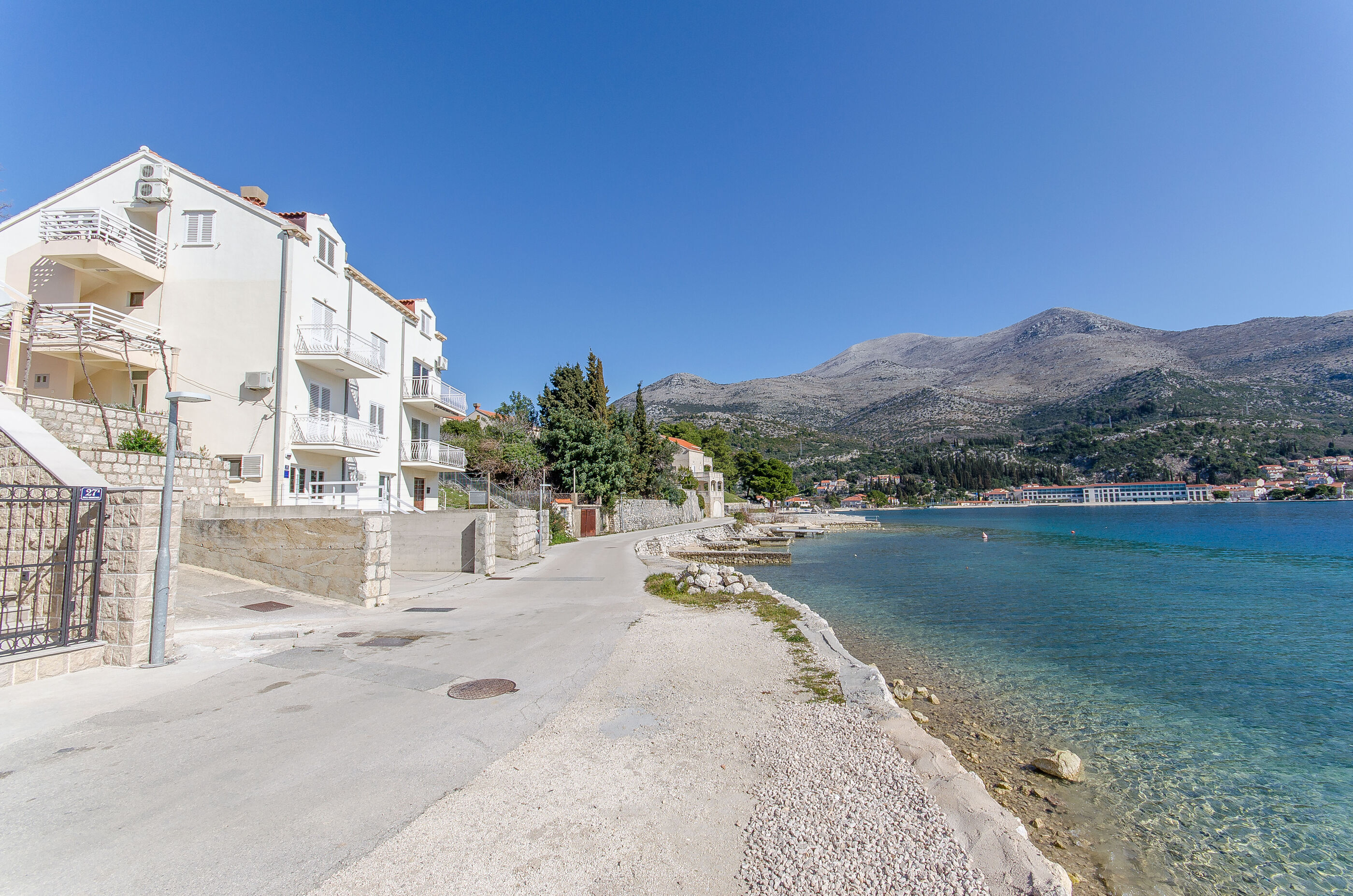 Apartments Dijana 44341-A1