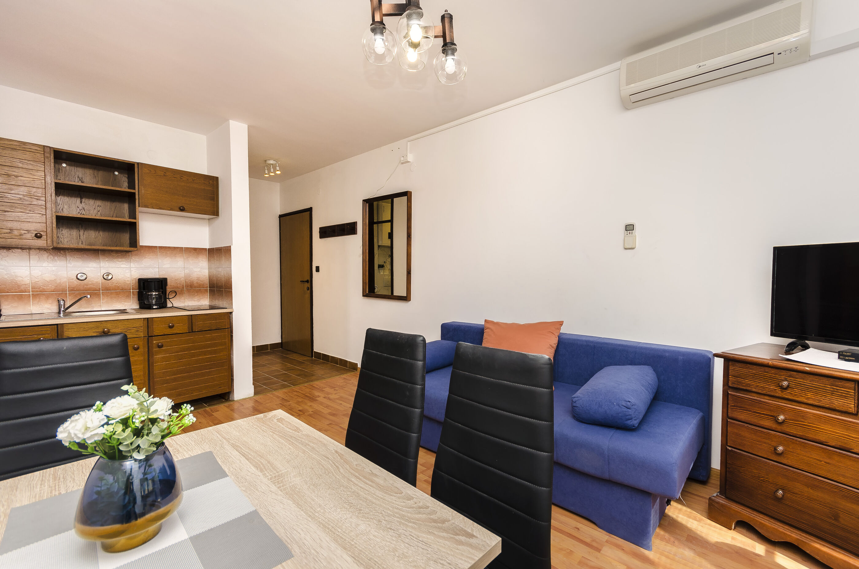 Apartments Little spring 58651-A1