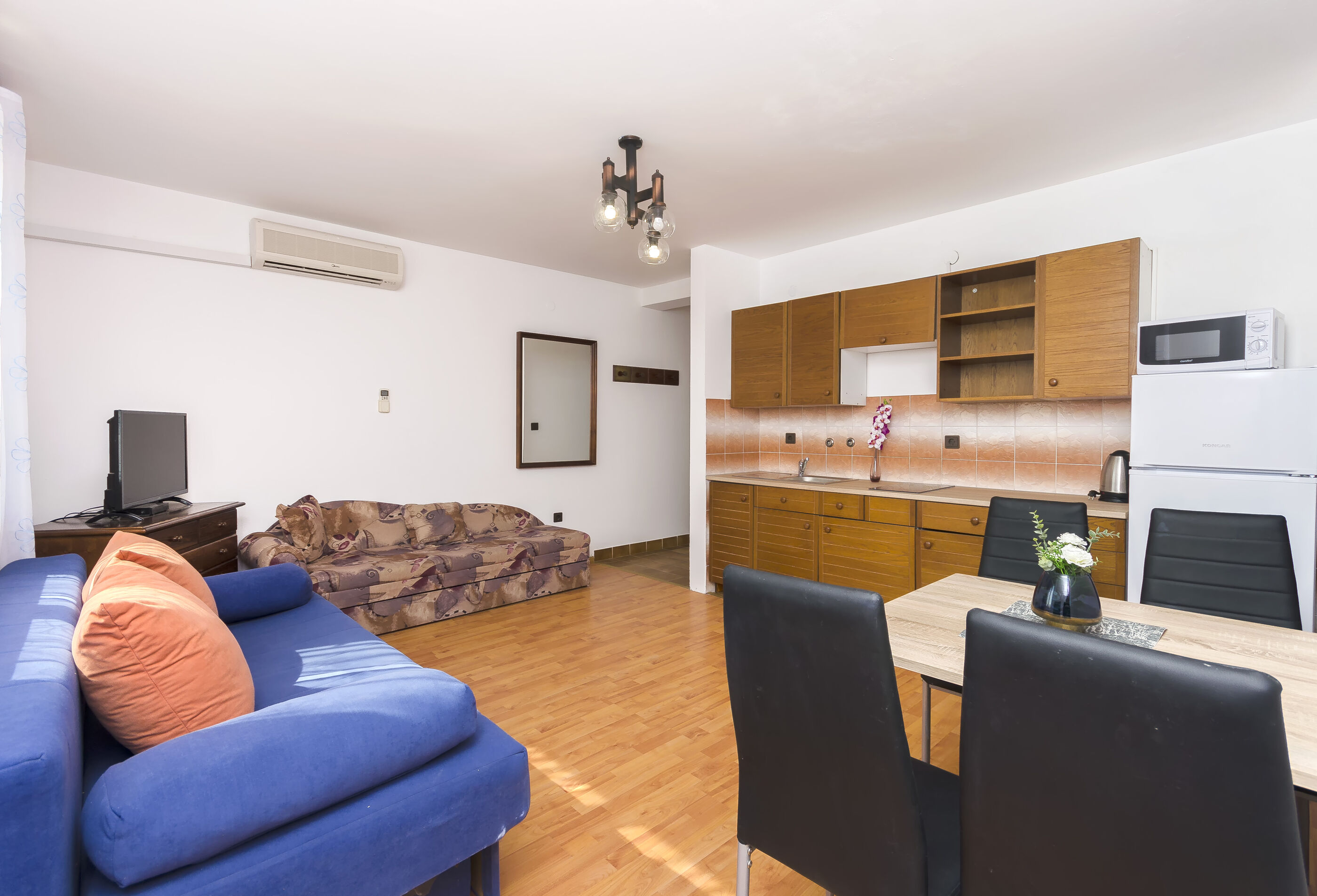 Apartments Little spring 58651-A2