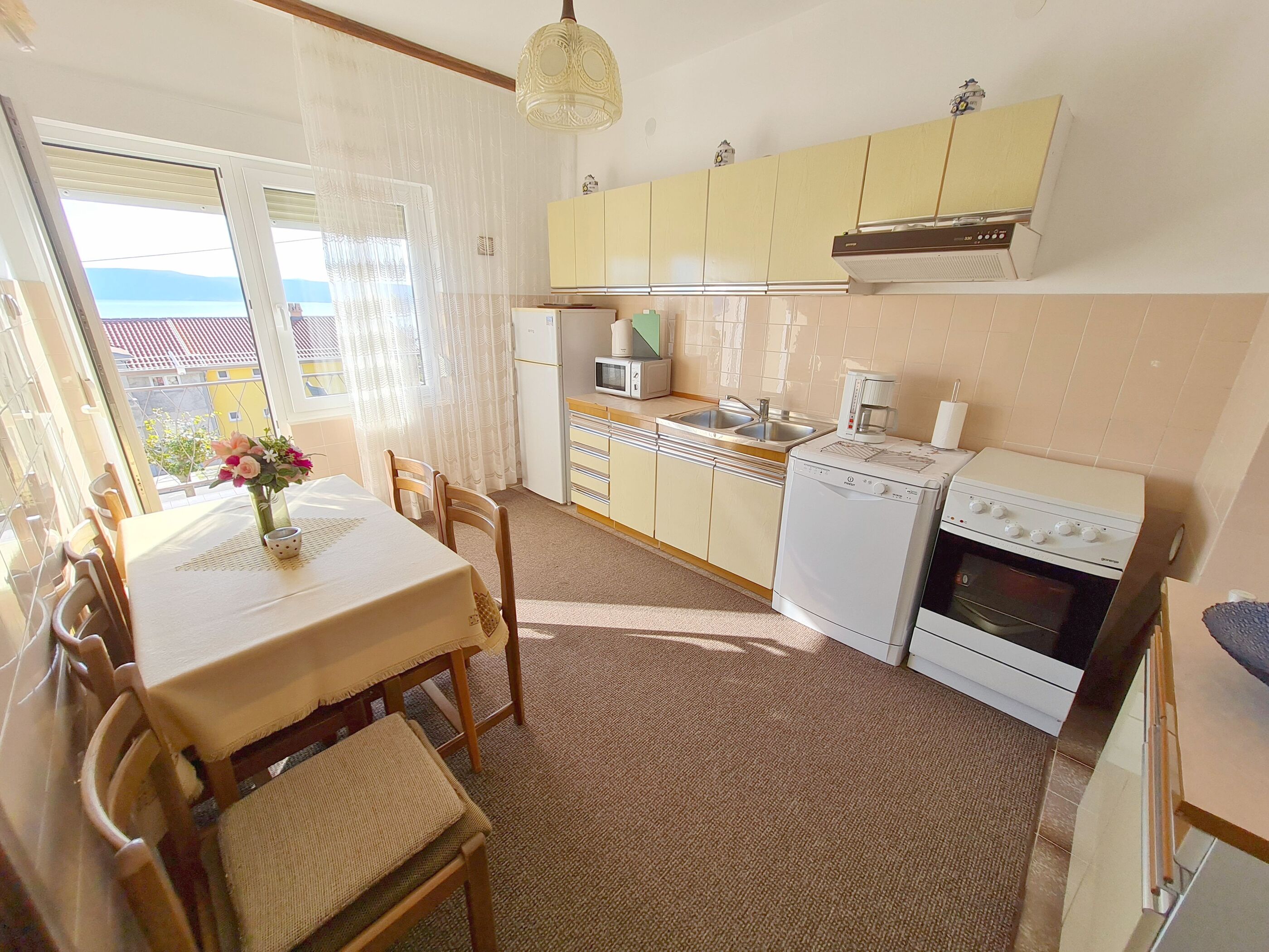 Apartments Vesna 82721-A1
