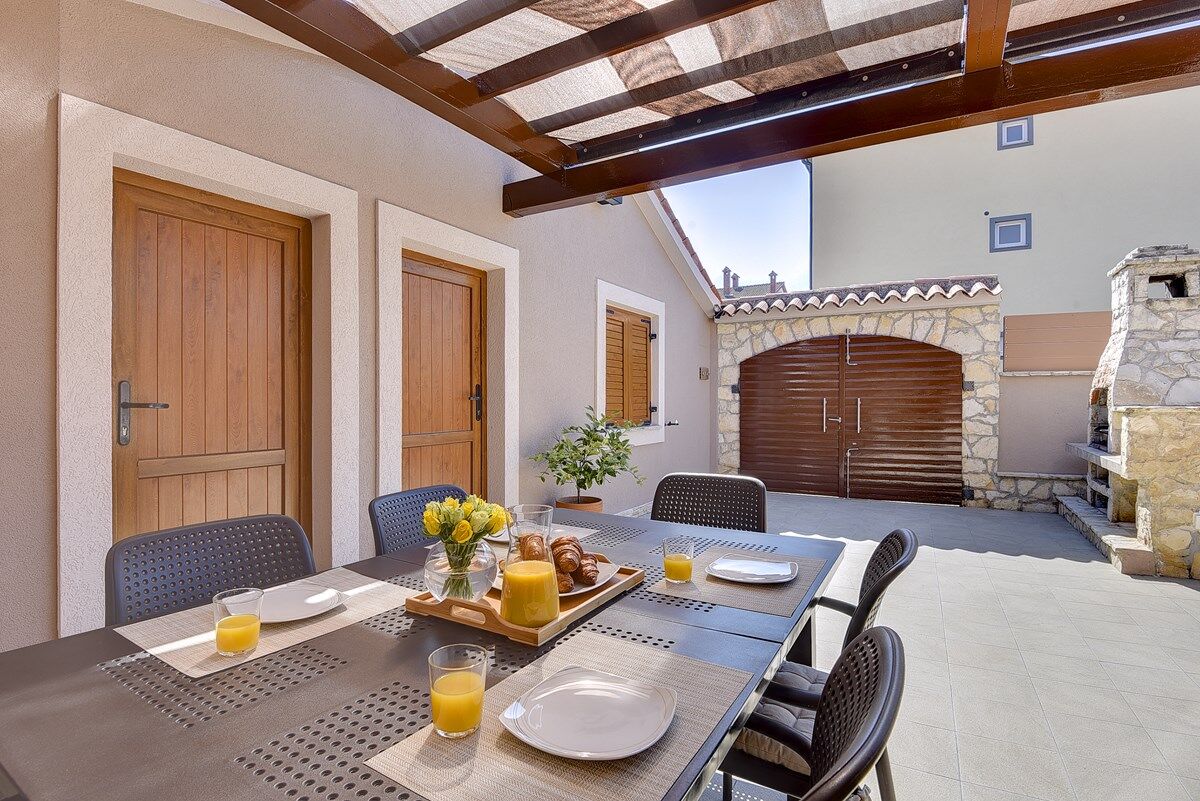 Villa Magnifica 73902-K1