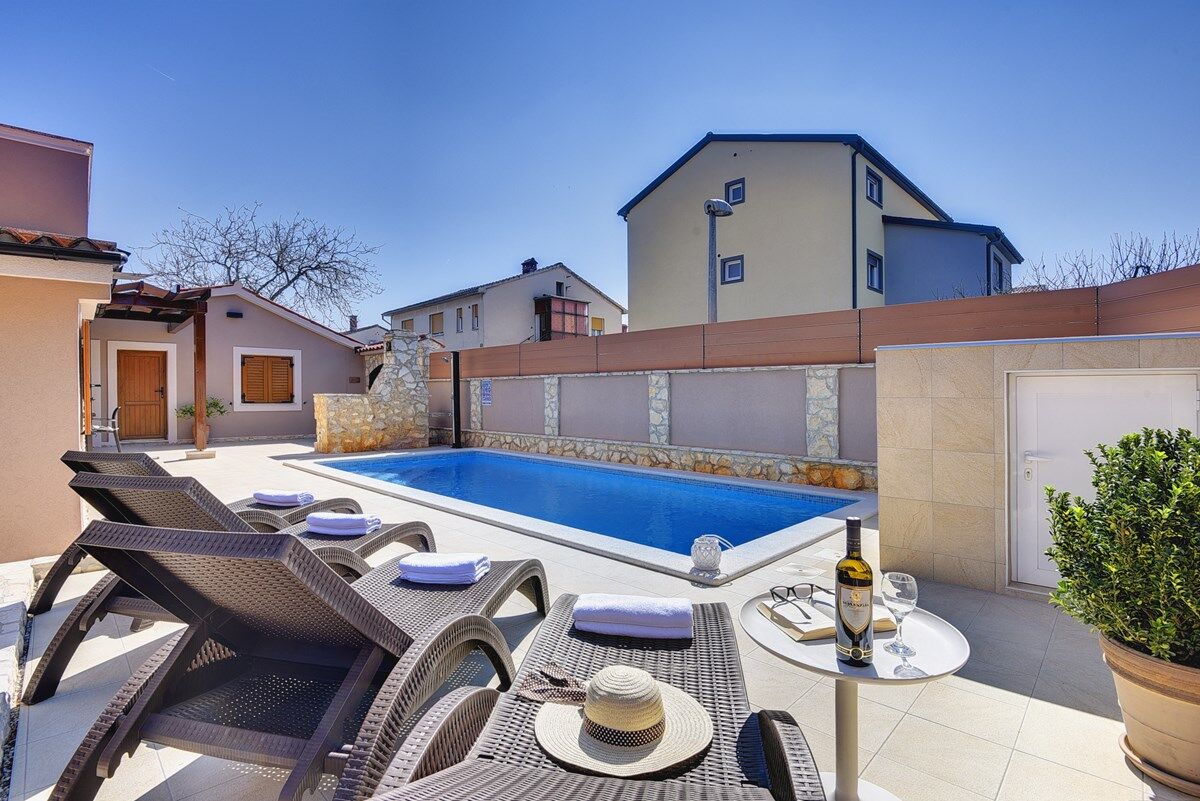 Villa Magnifica 73902-K1