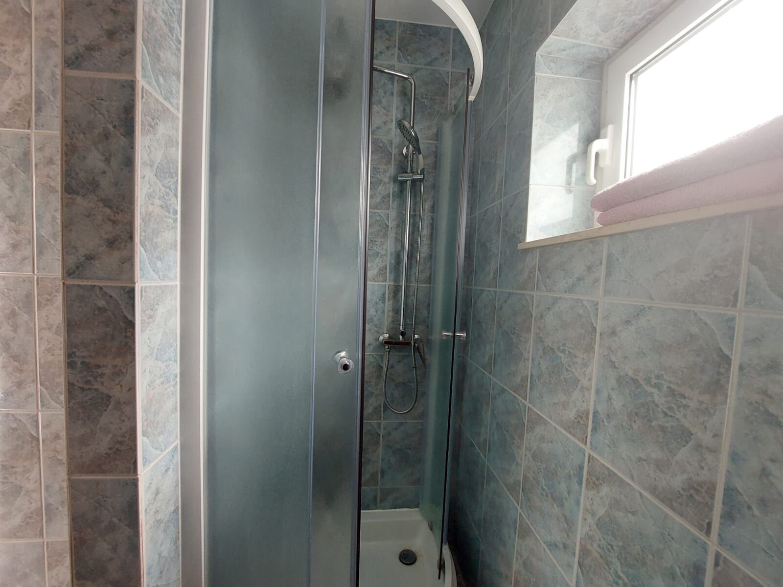 Apartments Mladen 84771-A1
