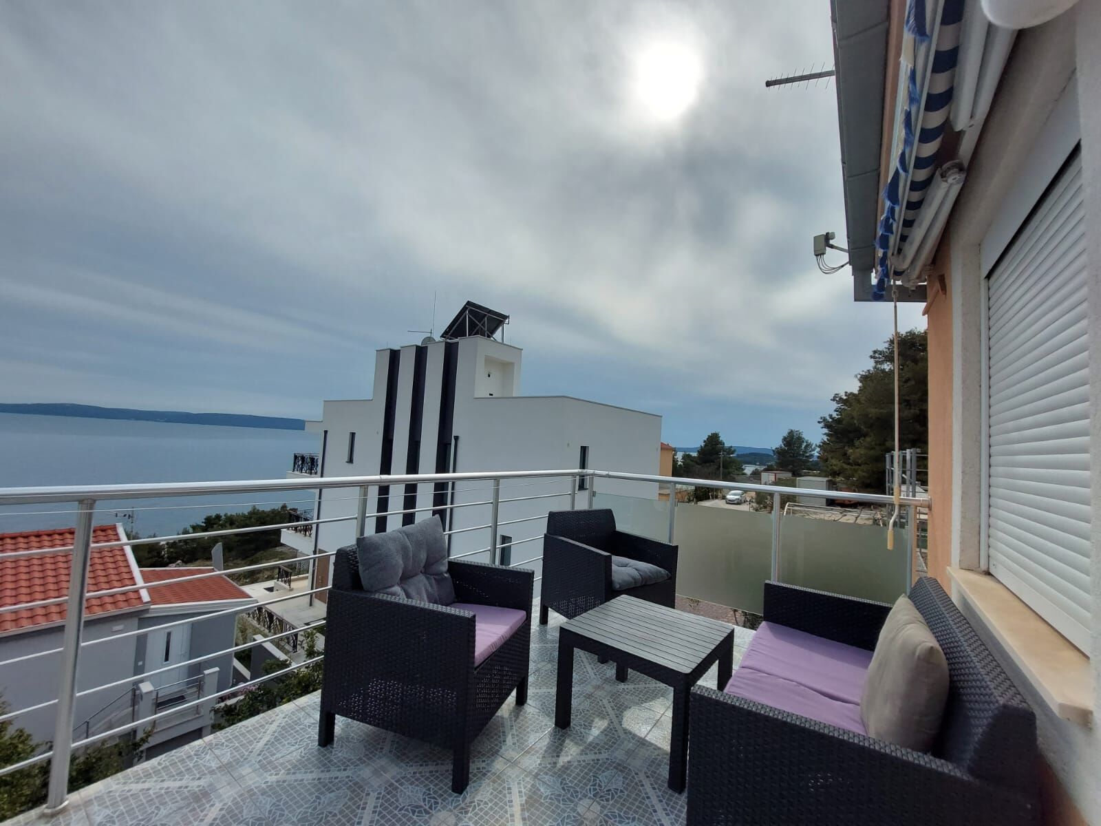 Apartments Mladen 84771-A1