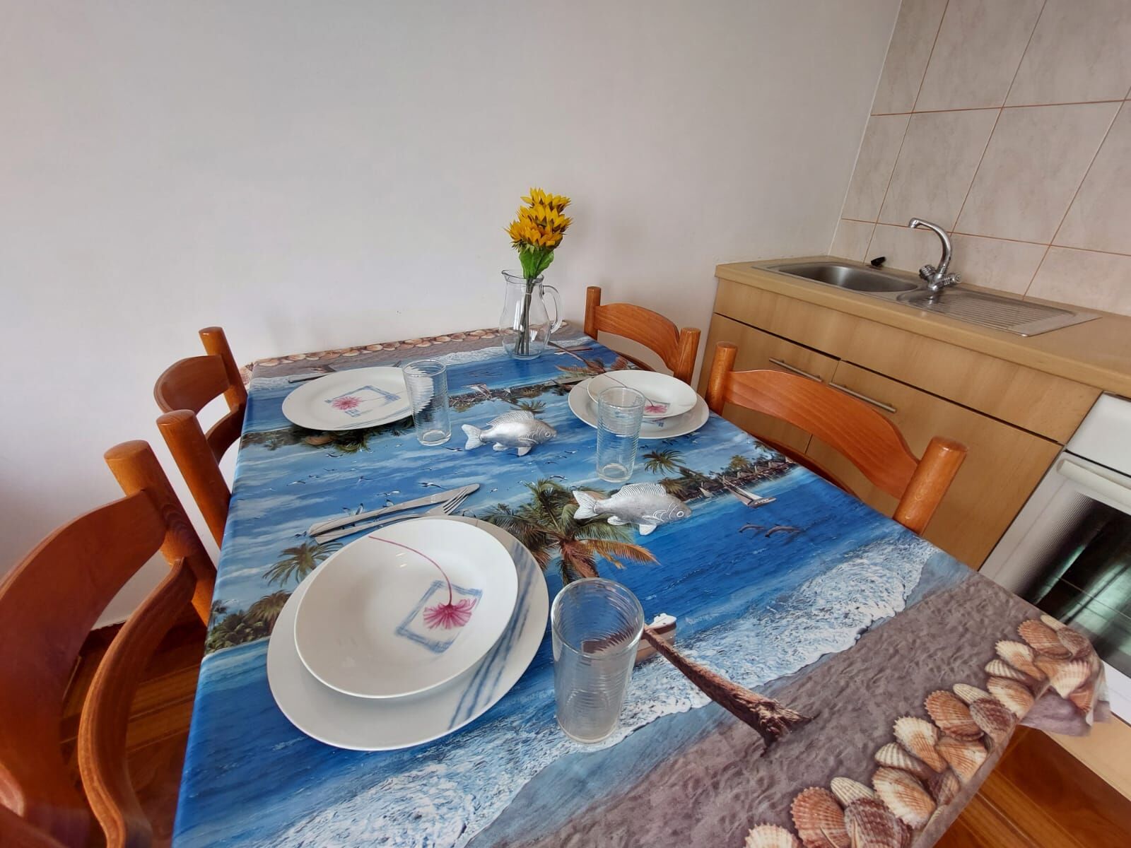 Apartments Mladen 84771-A1