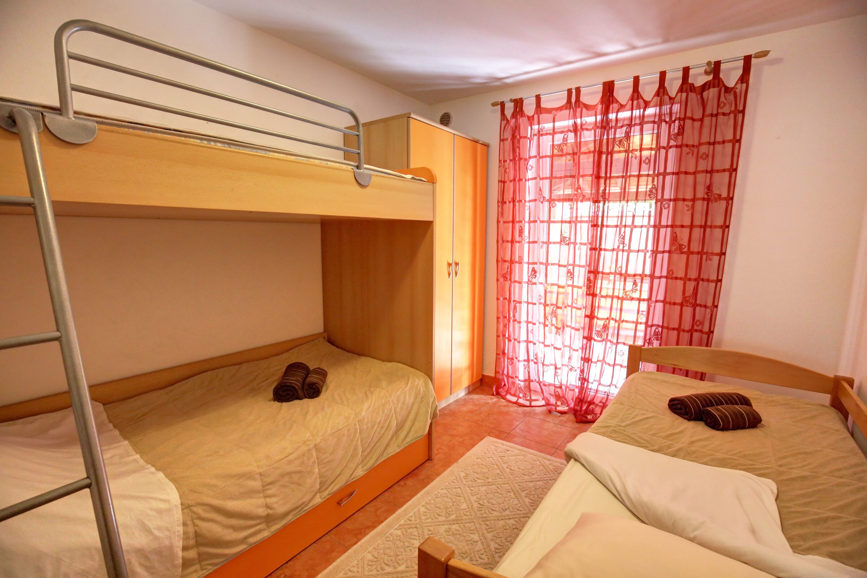 Apartment Sally 71261-A1