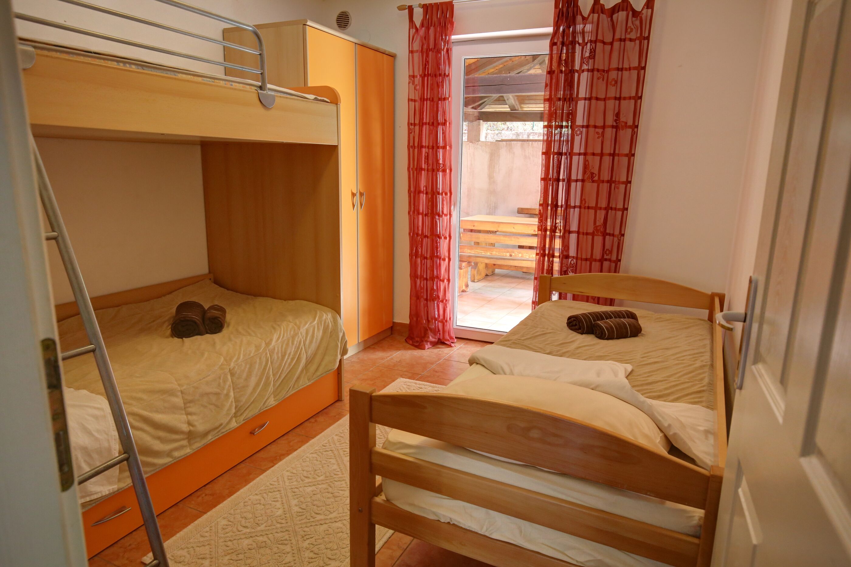 Apartment Sally 71261-A1