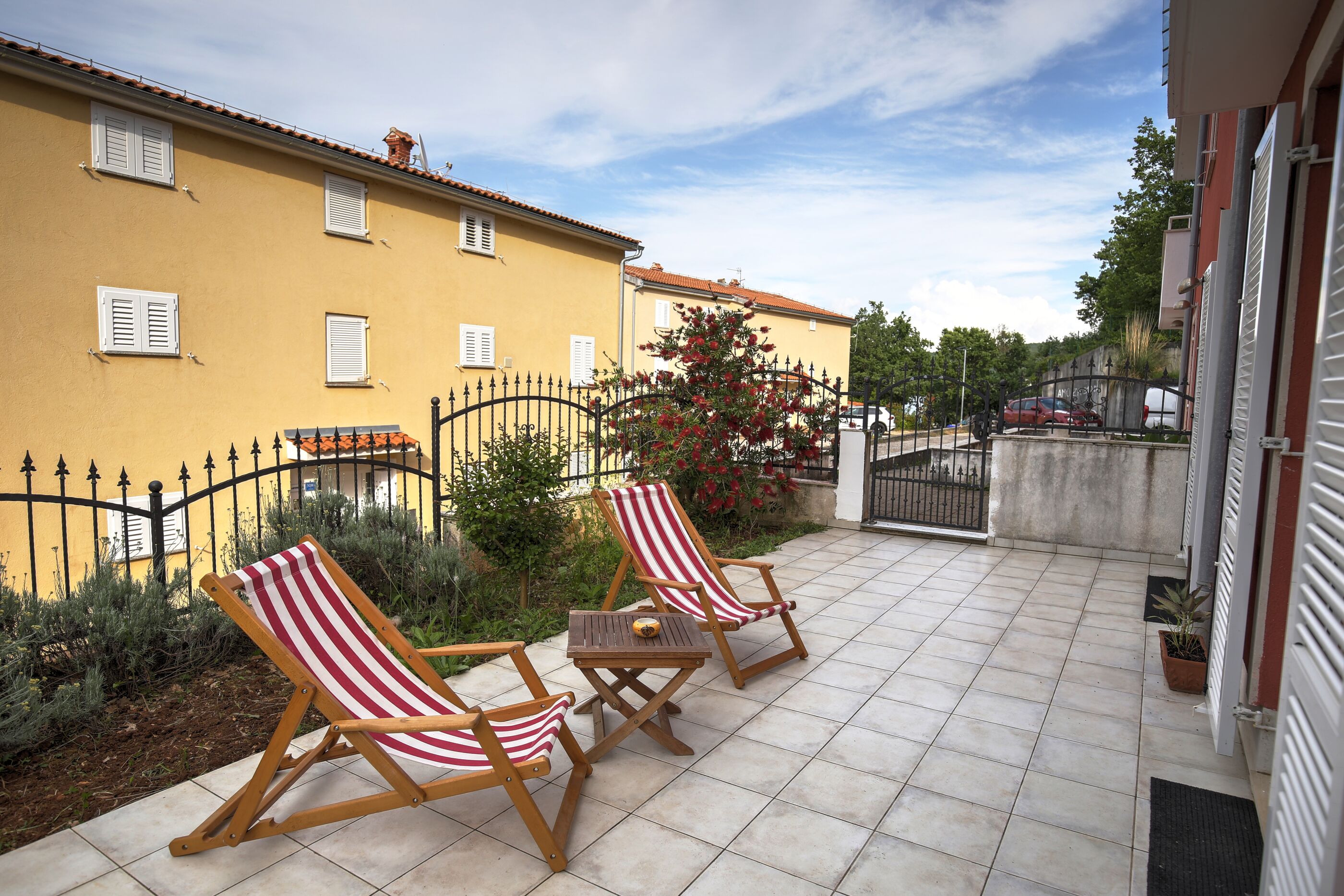 Apartment Sally 71261-A1