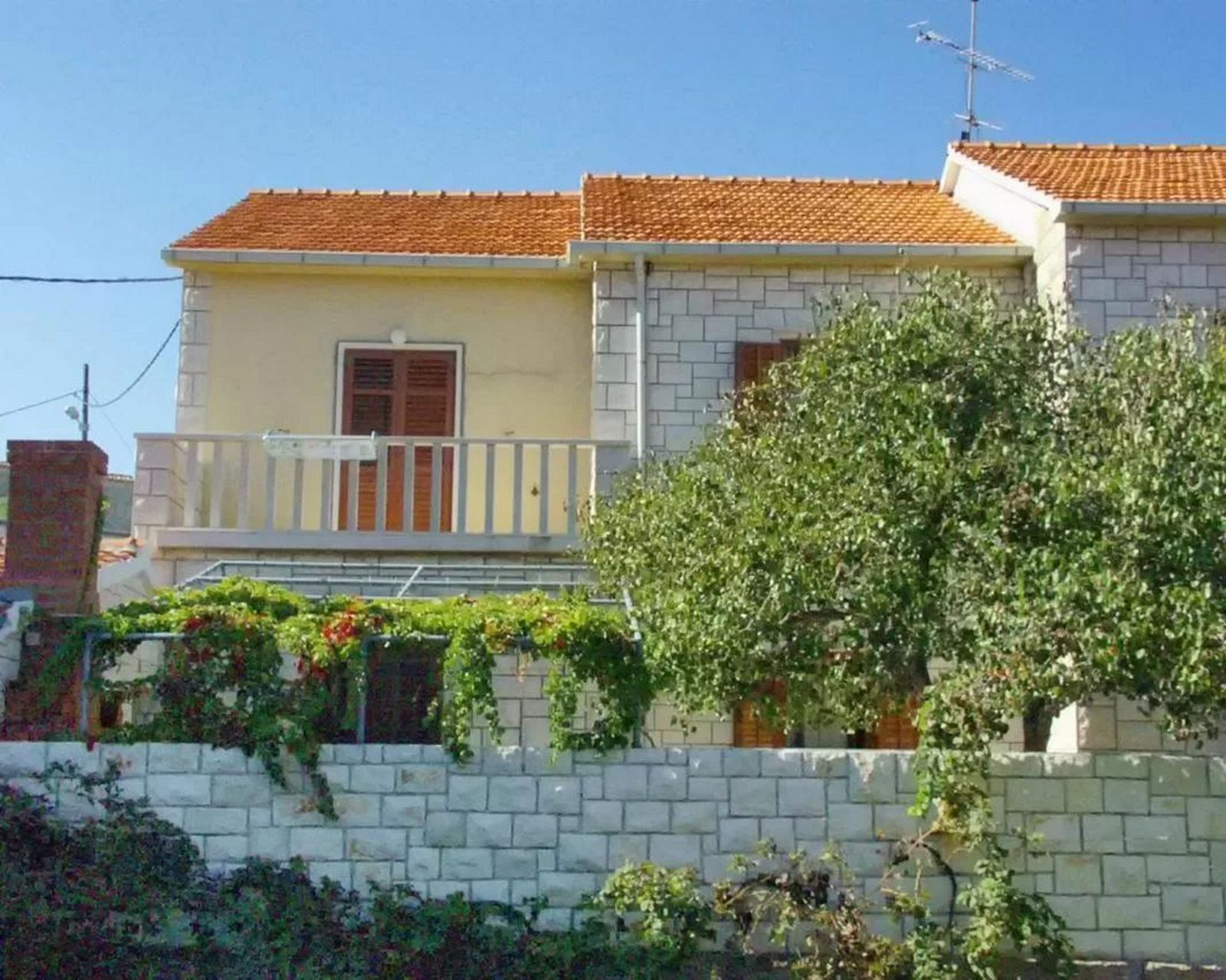 Apartments Postira uz more 80121-A1