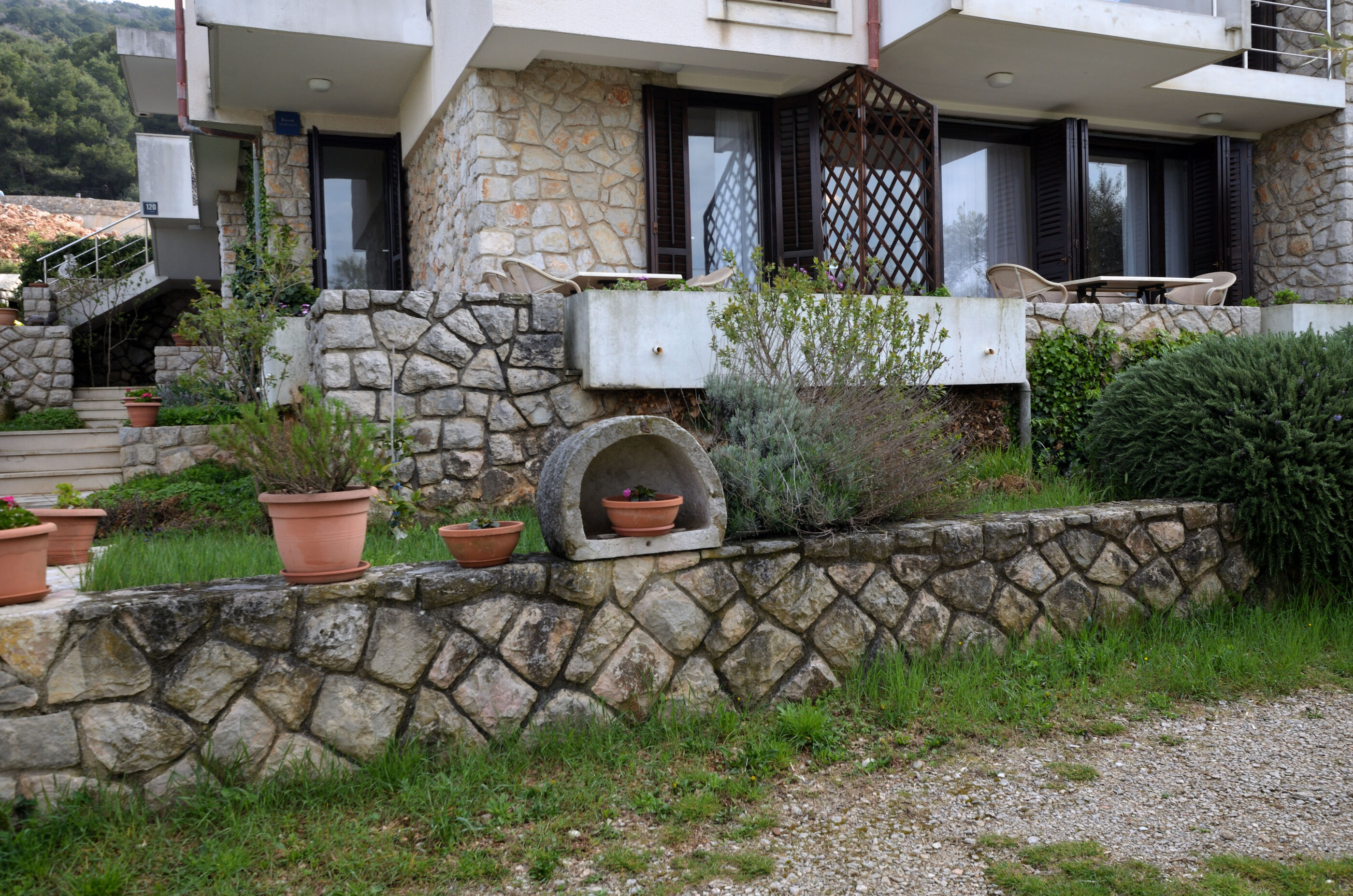 Apartments Ljubomir 67851-A1