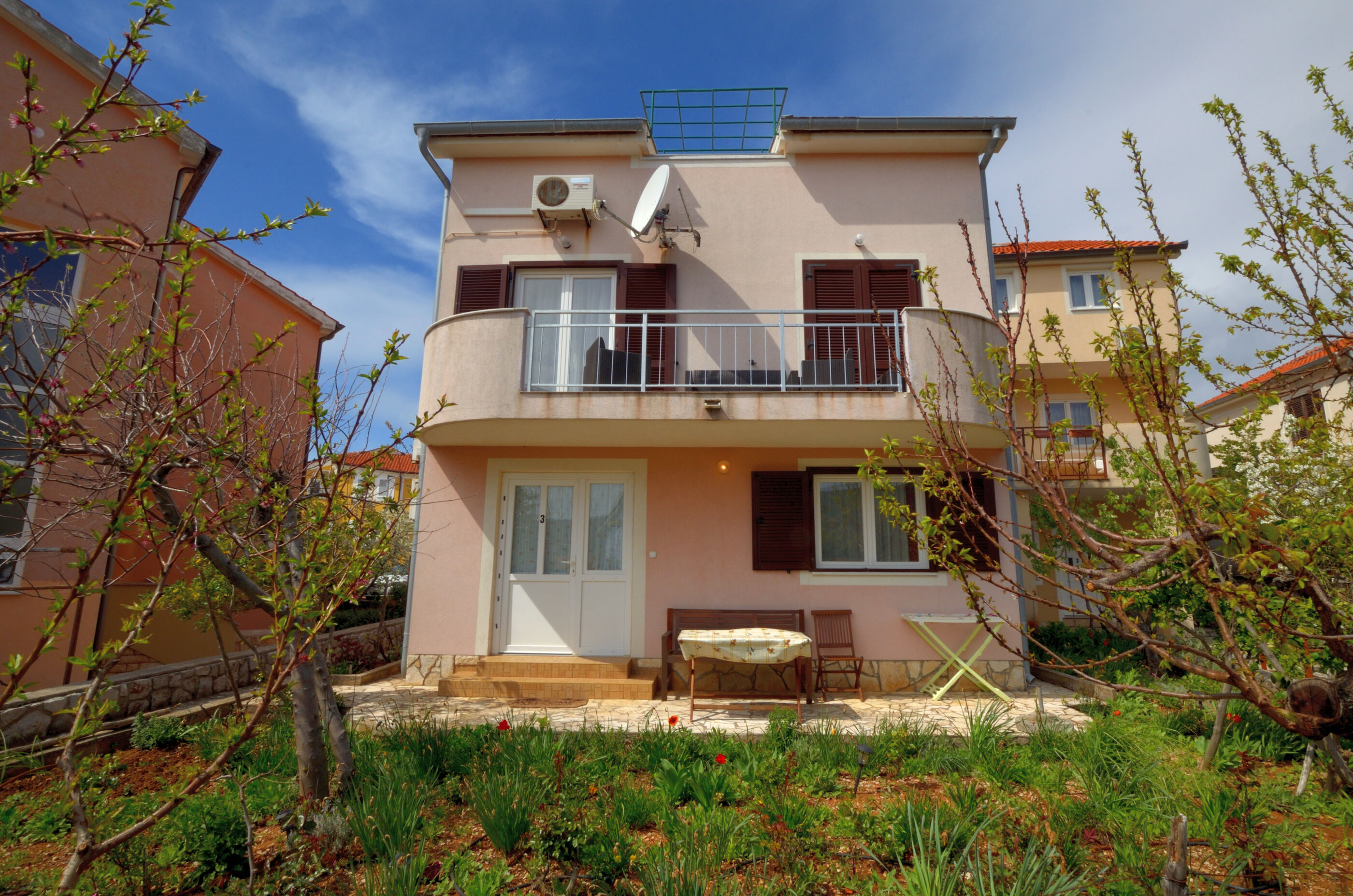 Apartments Rafael 67831-A1
