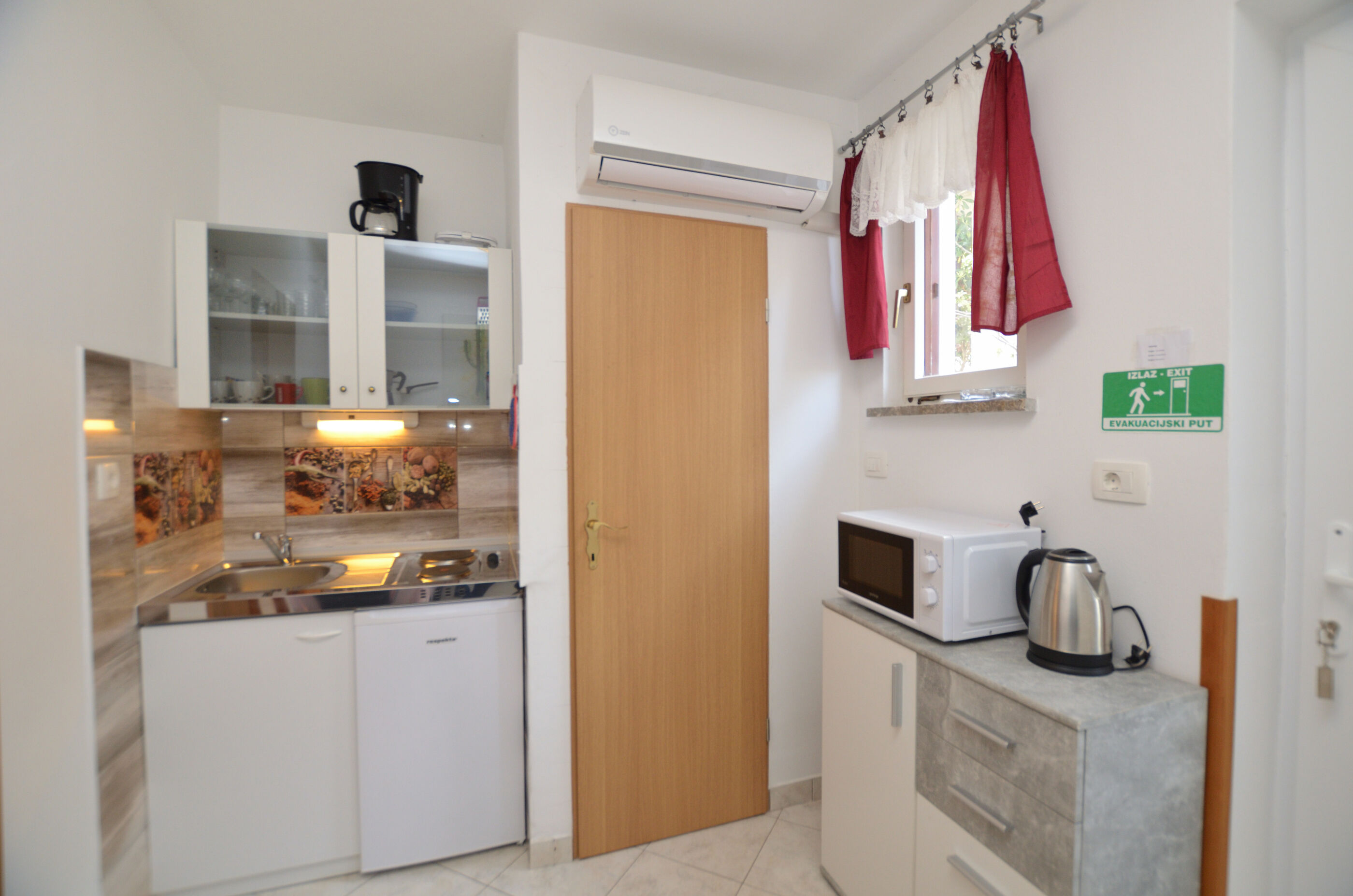 Apartments Rafael 67831-A3