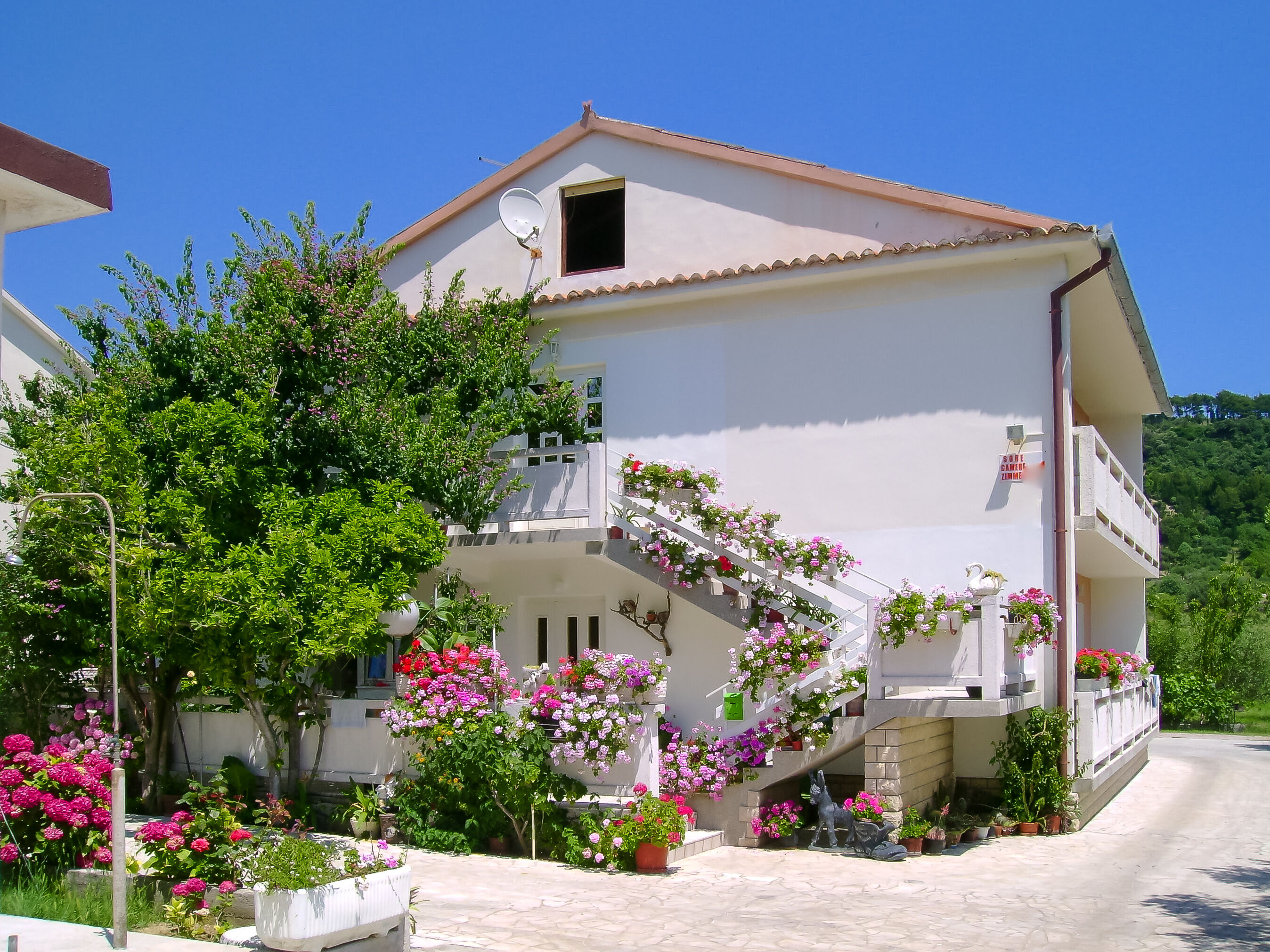 Apartments Rezika Accommodation in Rab