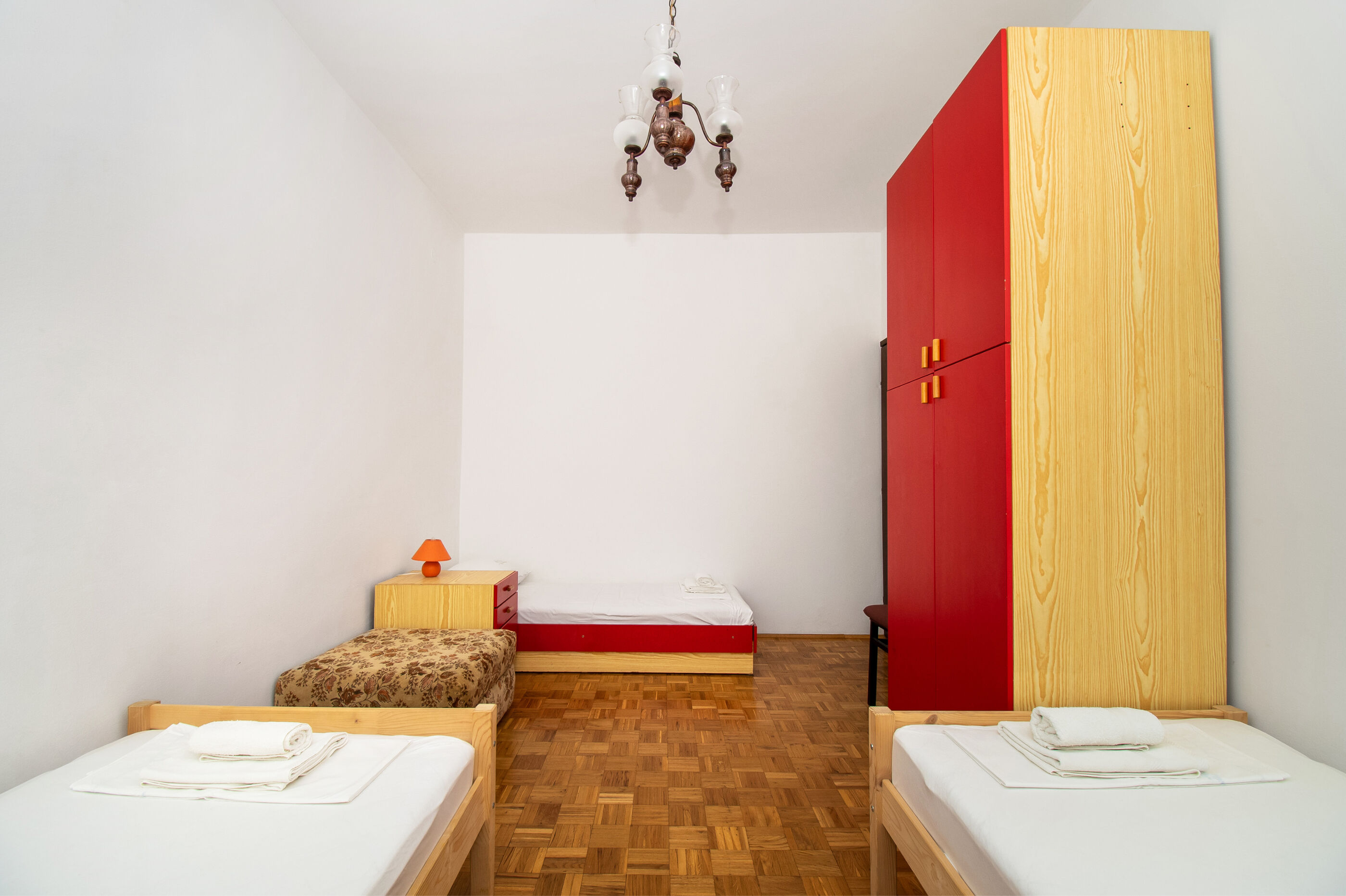 Apartments Ivan 26471-A1