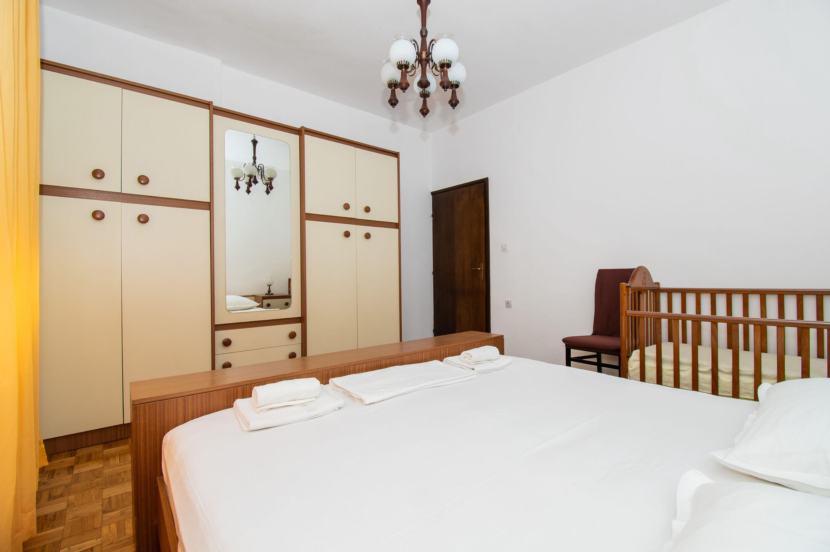 Apartments Ivan 26471-A1
