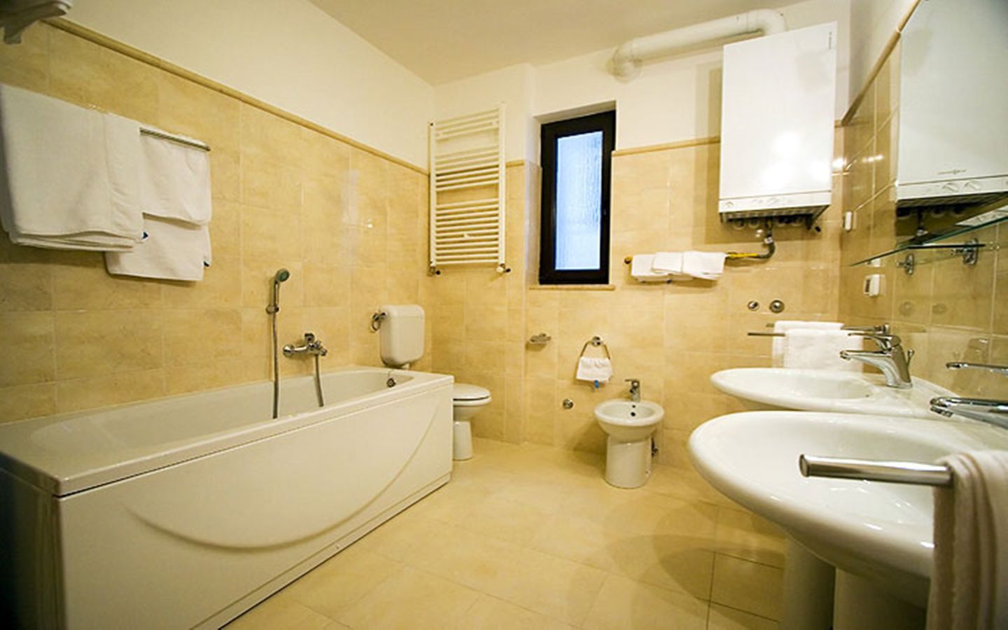 Apartments Sinisa 84841-A1