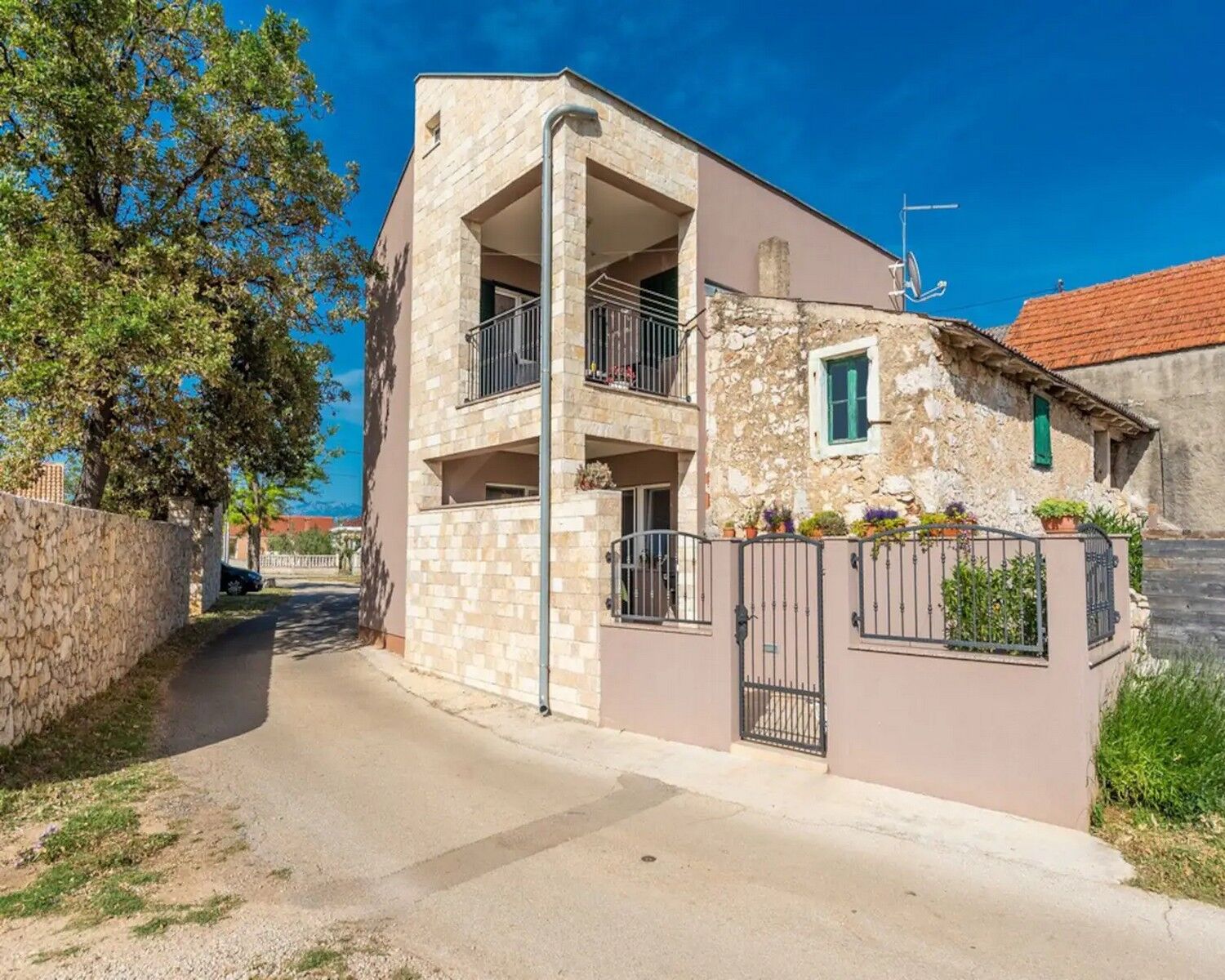 House Ruza Accommodation in Zadar