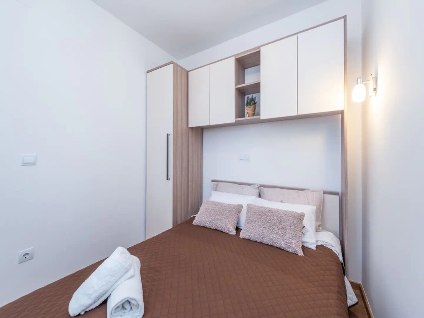 House Ruza 84891-K1