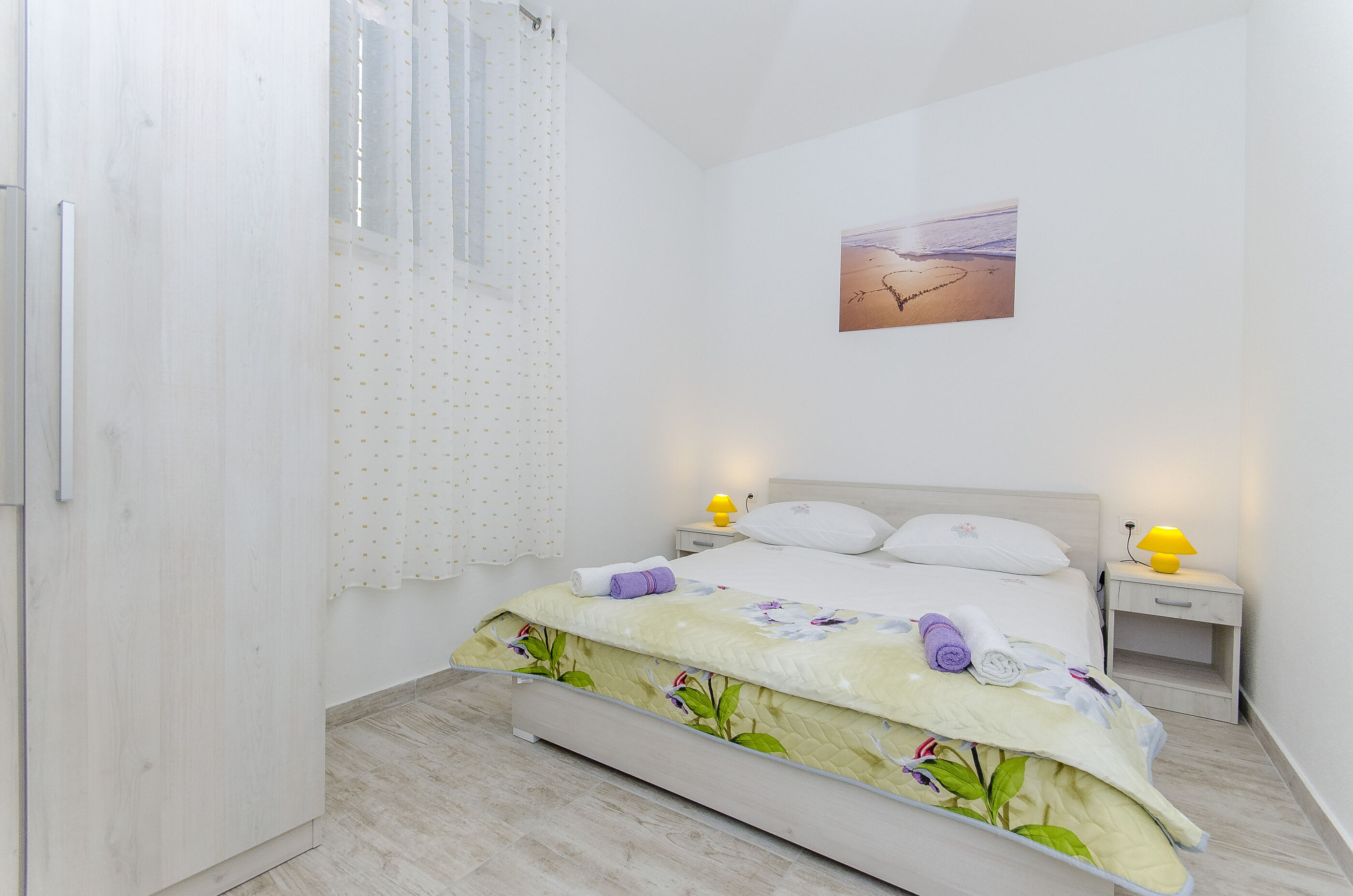 Apartment Paradise 84871-A1