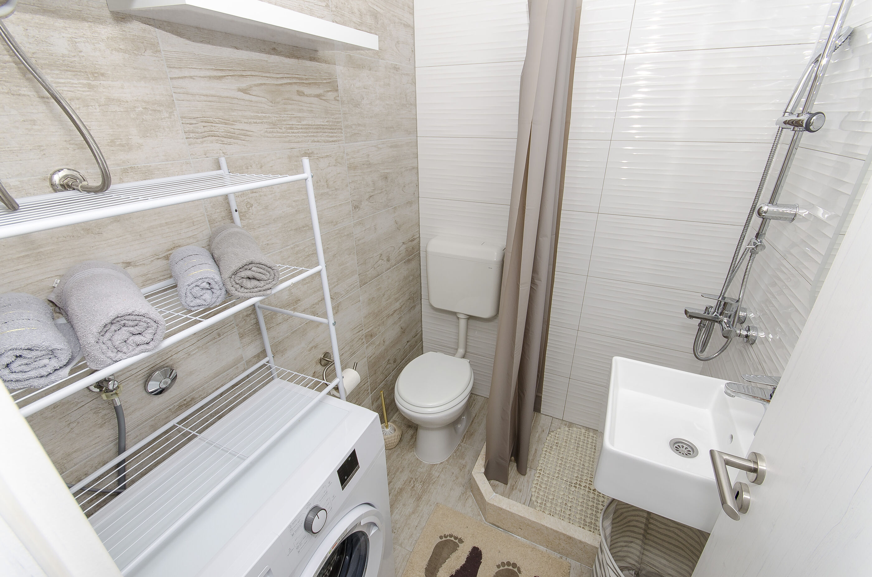 Apartment Paradise 84871-A1