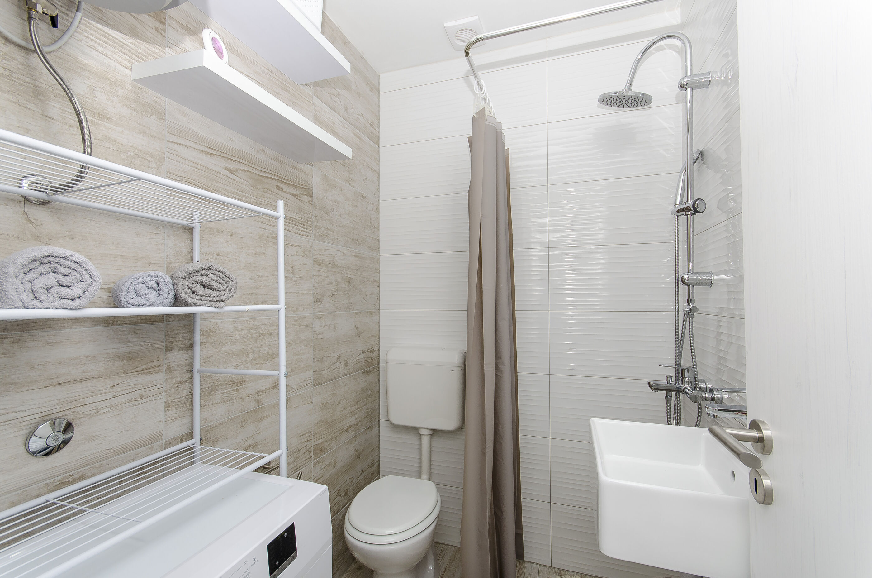 Apartment Paradise 84871-A1
